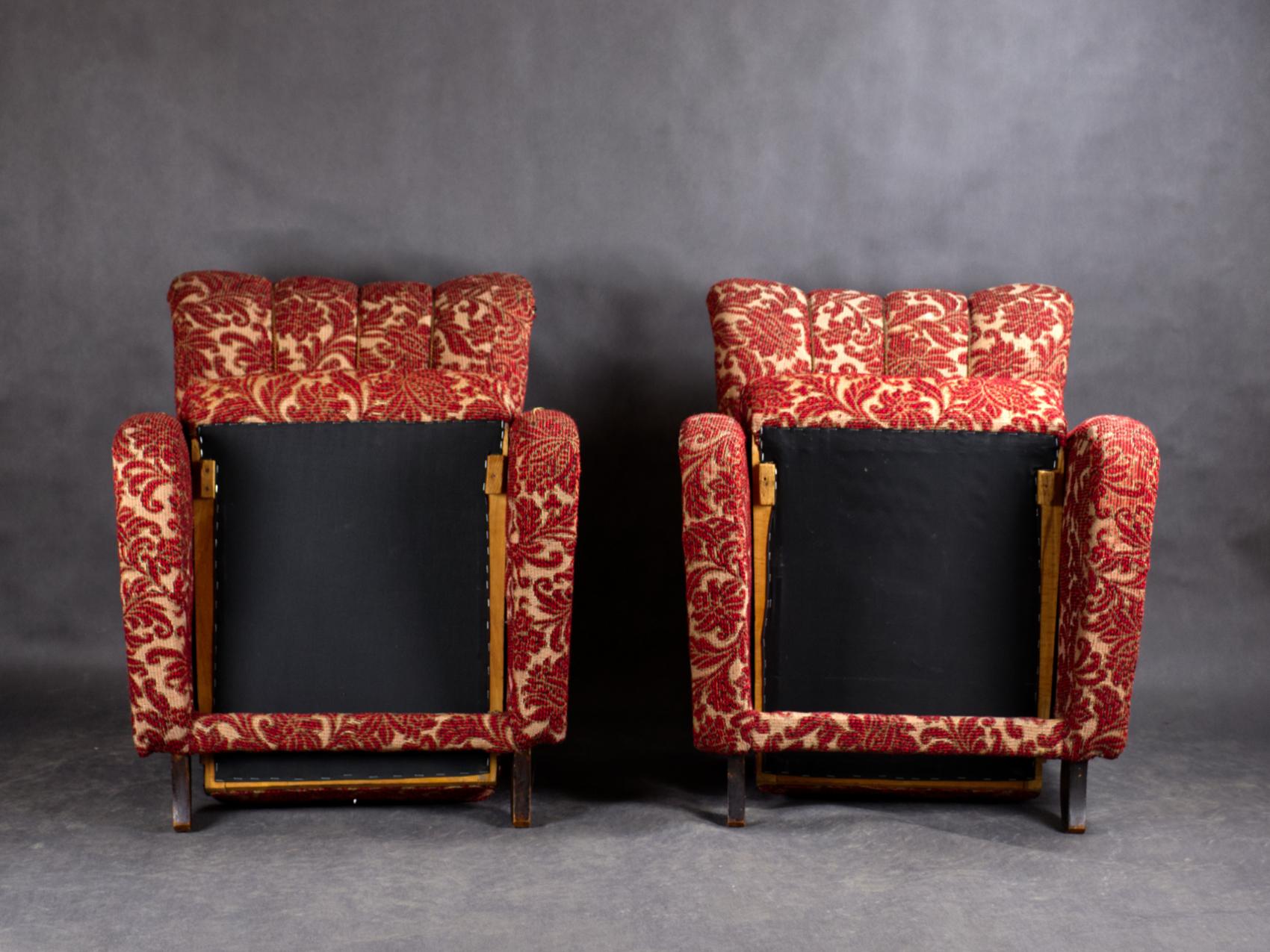 Pair of Art Deco Armchairs, 1930s In Good Condition For Sale In Lucenec, SK
