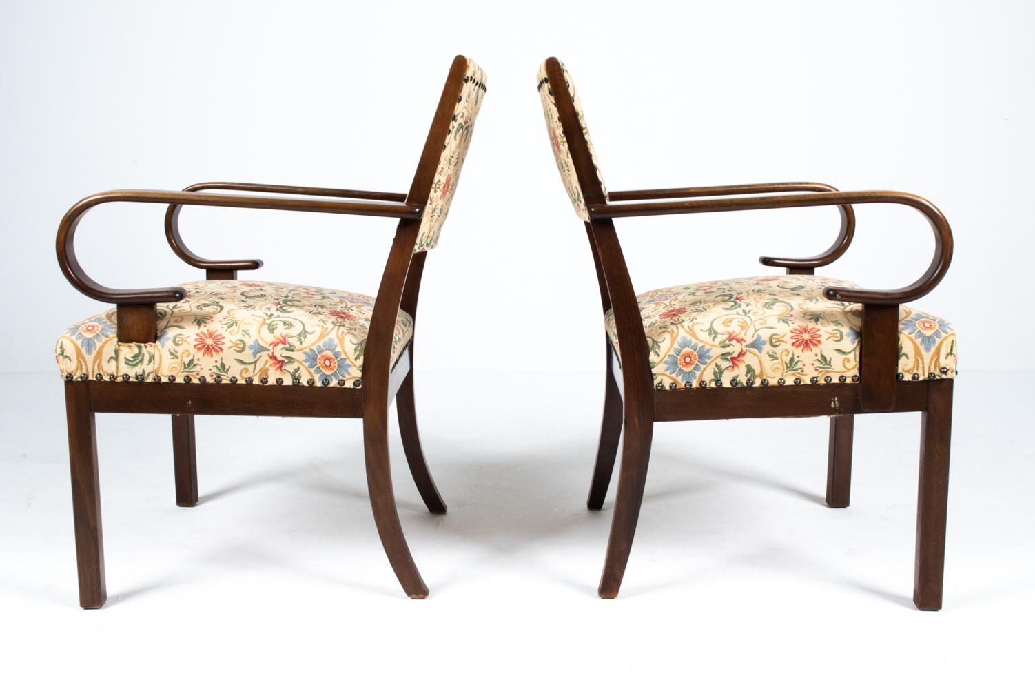 Pair of Art Deco Armchairs Attributed to Fritz Hansen 2
