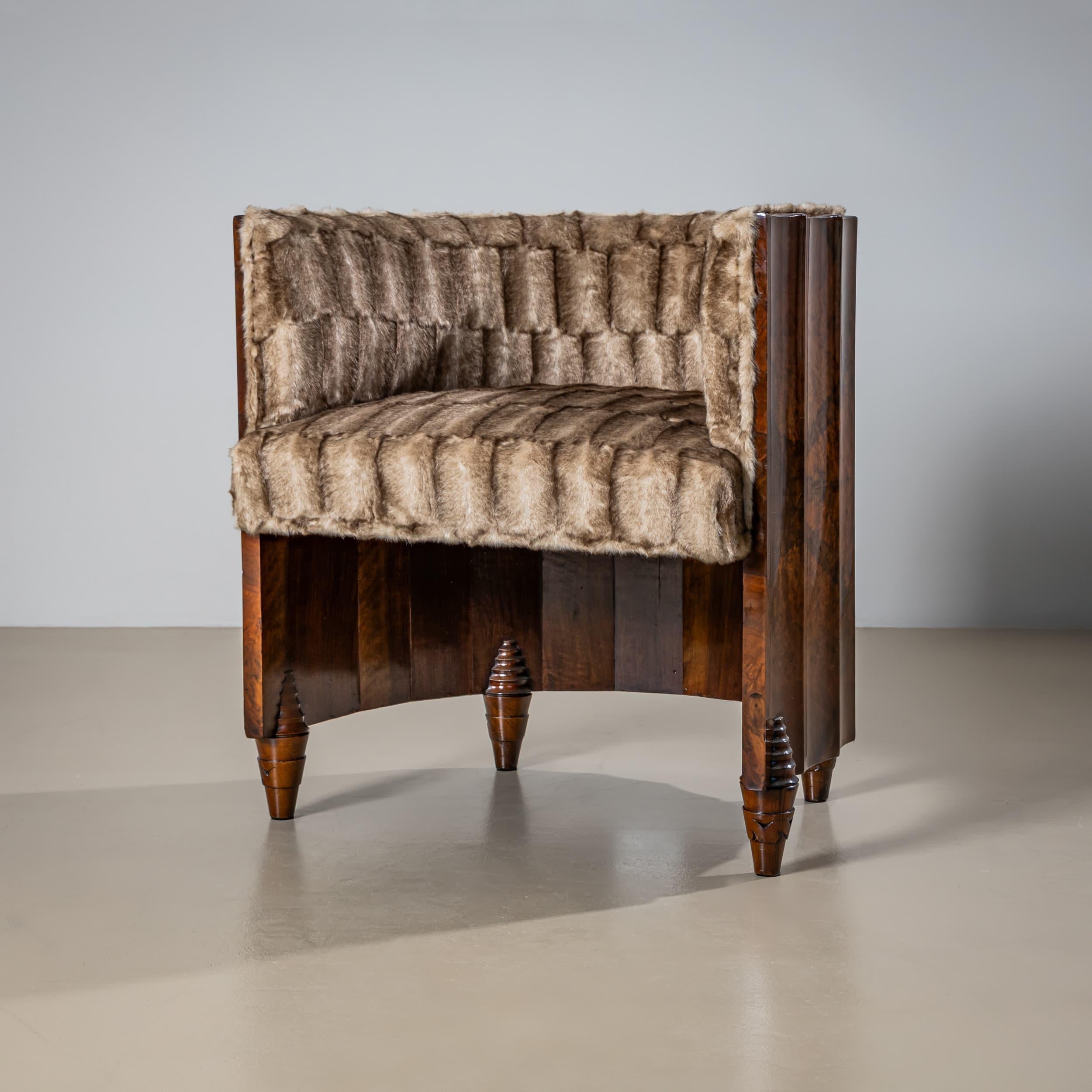 Pareja de sillones Art Déco, atribuidos a Osvaldo Borsani siglo XX en venta