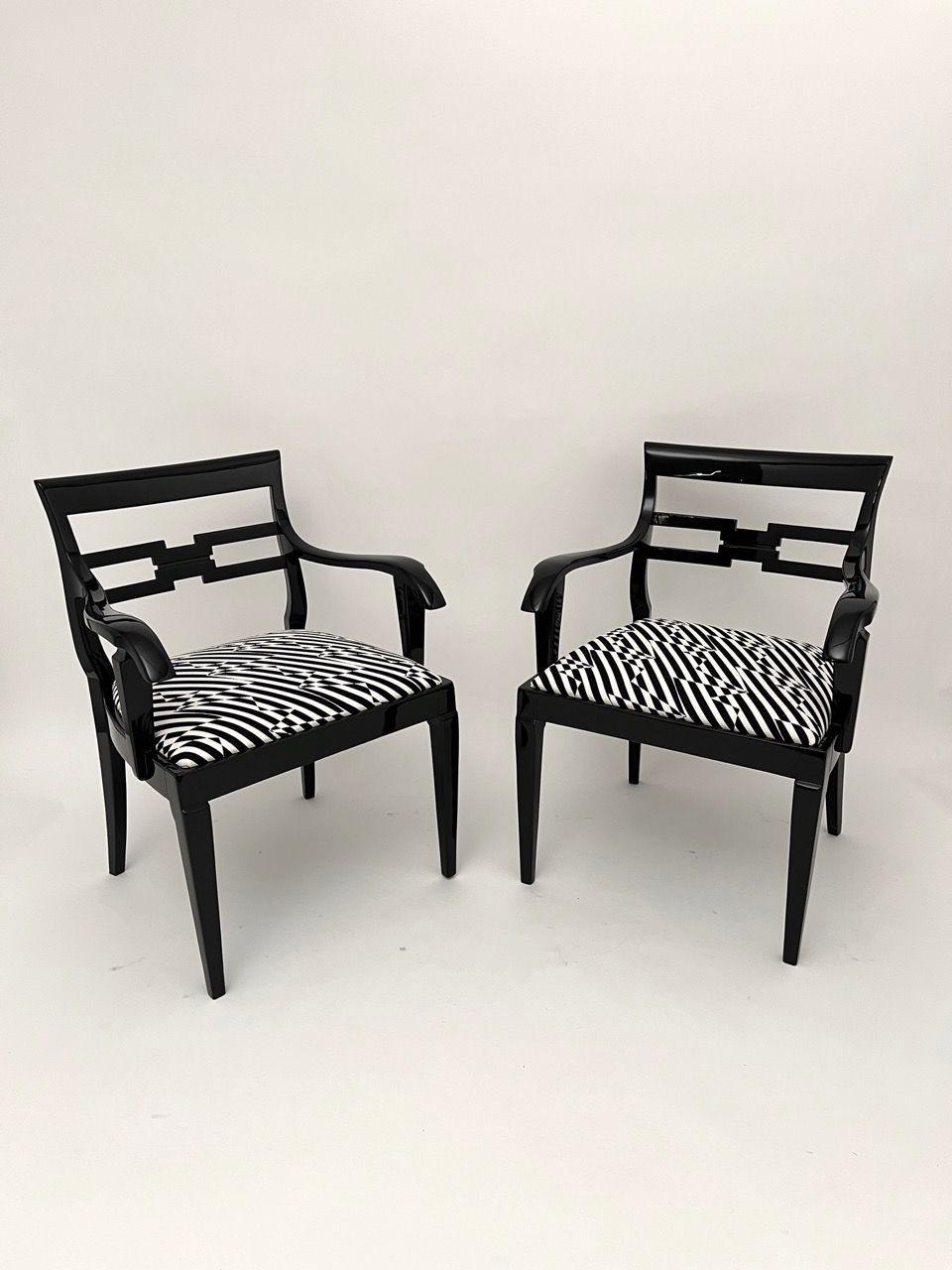 Pareja de Sillones Art Decó, Laca Negra, Tela Negra-Crema, Alemania ca. 1925 Lacado en venta