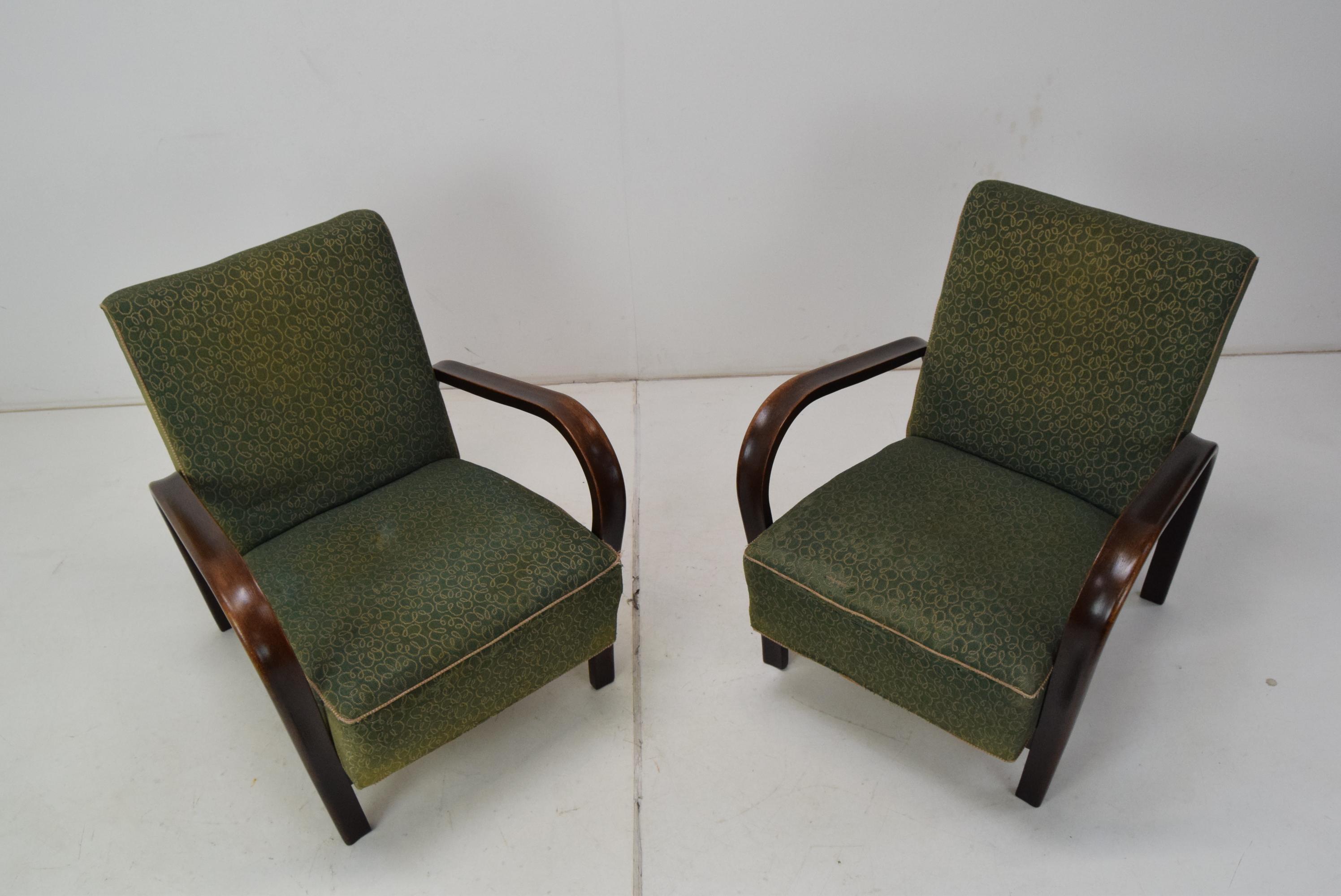 Pair of Art Deco Armchairs by Kropacek and Kozelka, 1930's. In Fair Condition In Praha, CZ