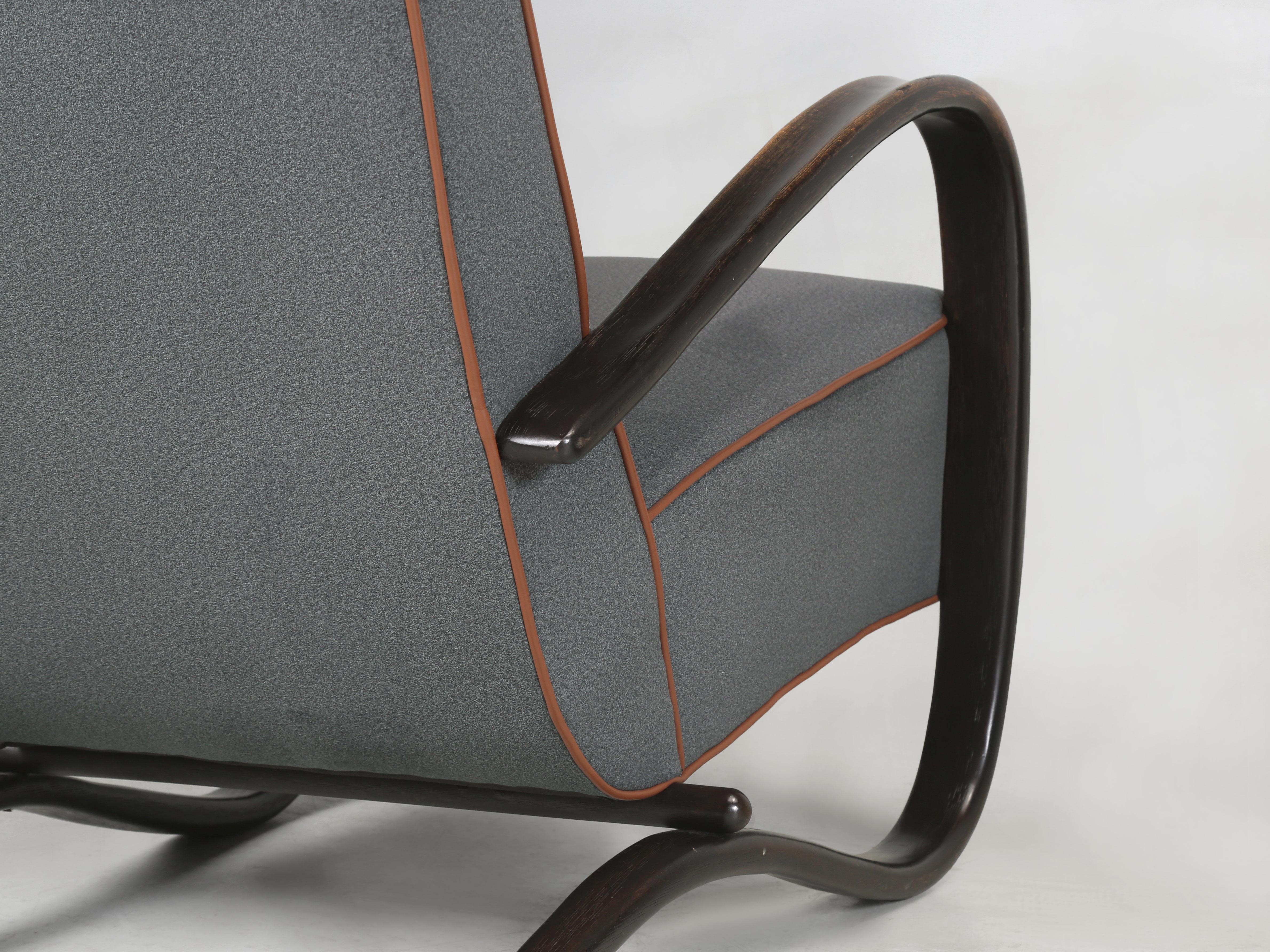 Paar Art-Deco-Sessel Entworfen von Jindrich Halabala  c 1930er Jahre Tschechoslowakei im Angebot 4