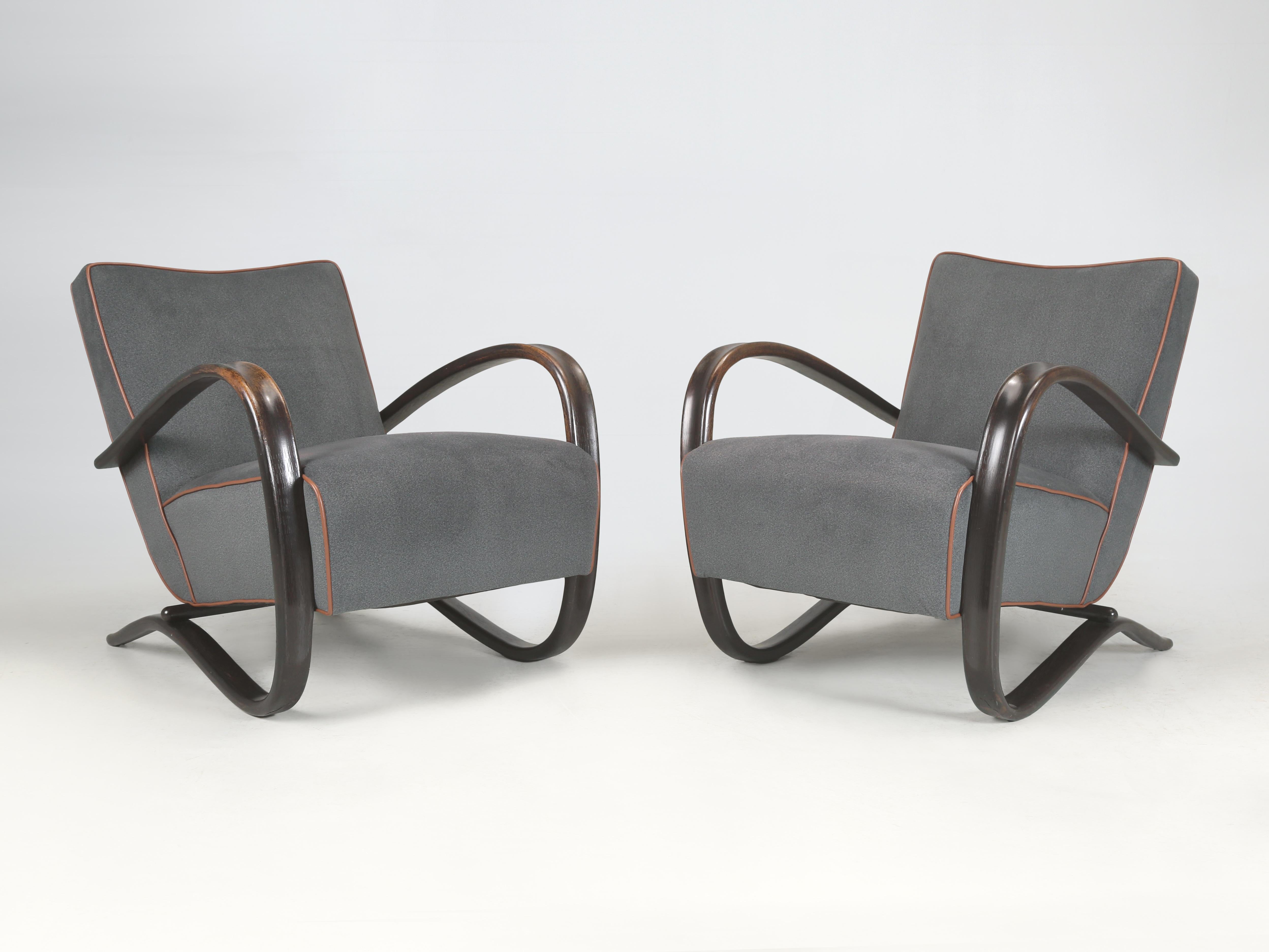 Paar Art-Deco-Sessel Entworfen von Jindrich Halabala  ca. 1930er Jahre in der Tschechoslowakei. Sicherlich einer seiner berühmtesten Art-Déco-Stühle mit der Bezeichnung Modell H269. Das Paar Art-Déco-Sessel kann auch als Club Chairs bezeichnet