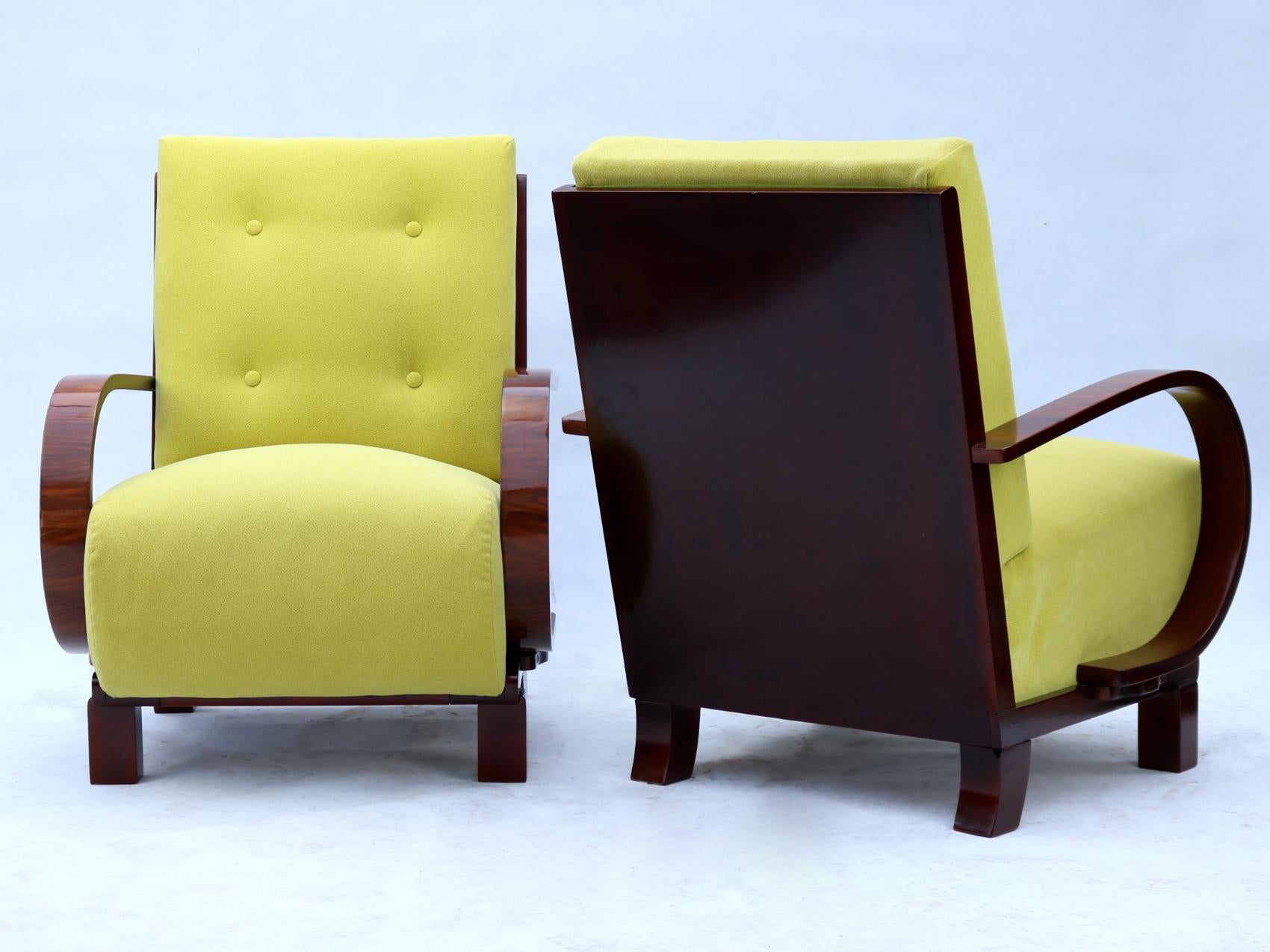 Early 20th Century Pair of Art Deco Armchairs Fully Restored, circa 1930