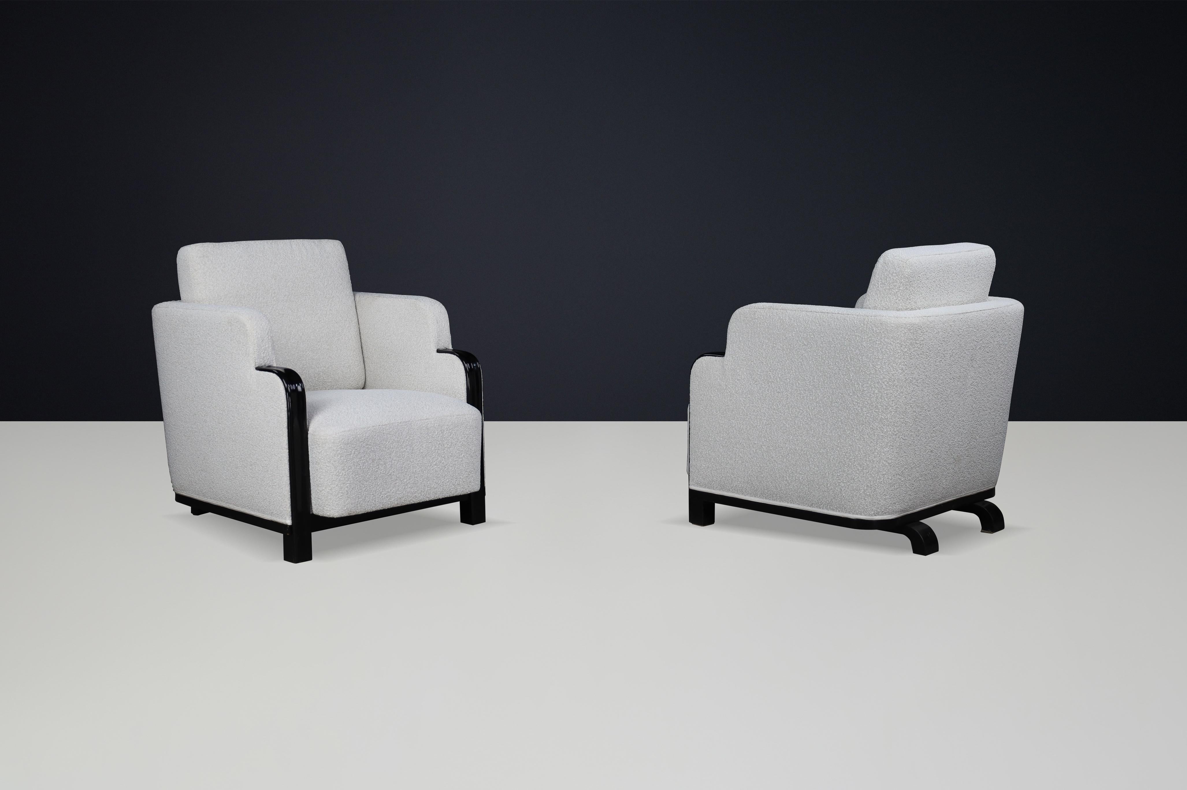 Coppia di poltrone Art Déco in Bouclé e legno laccato nero, Praga, anni '30 in vendita 3