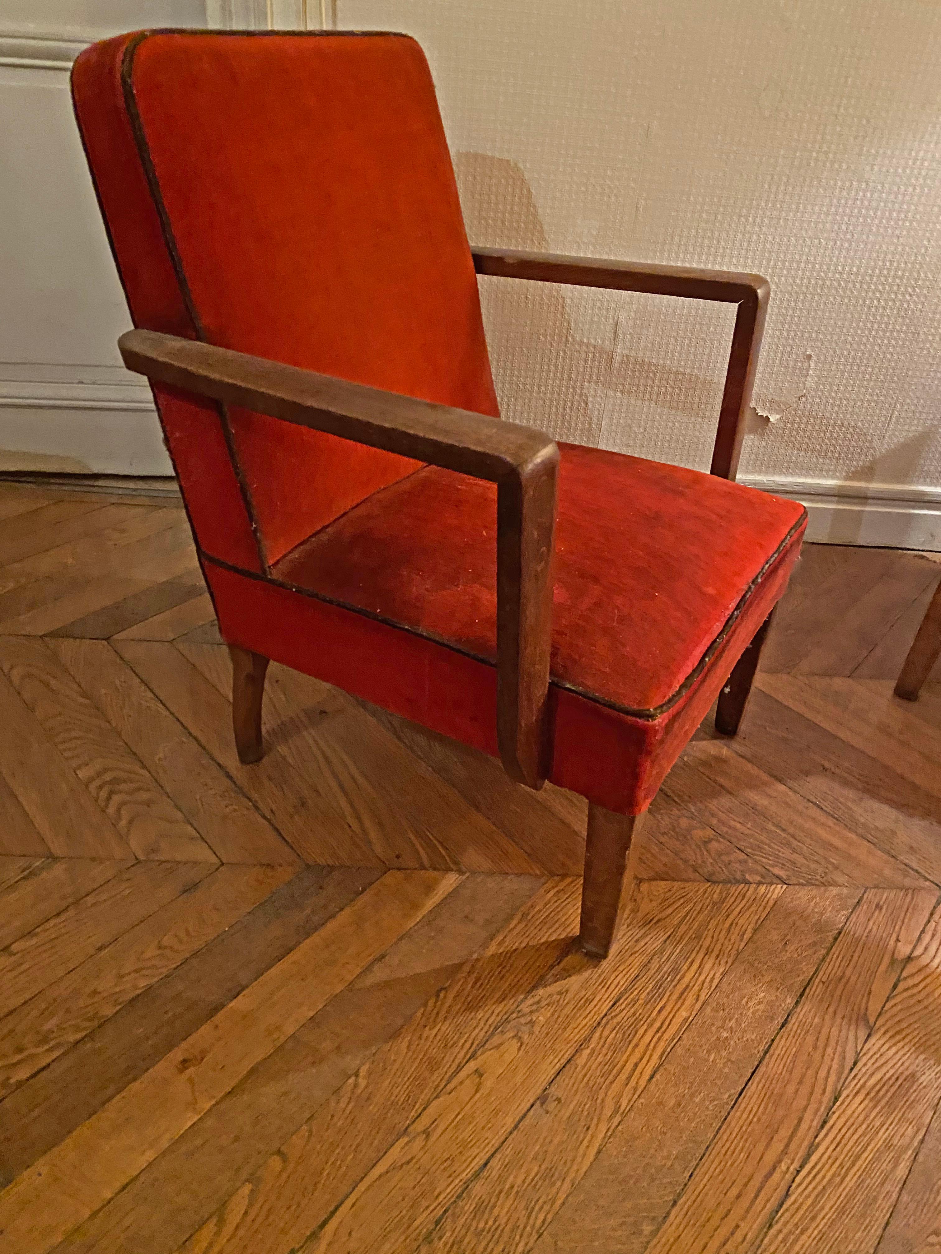 Pair of Art Deco Armchairs in Oak and Velvet, circa 1940-1950 For Sale 1