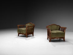 Paar Art-Déco-Sessel aus olivgrünem Pierre-Frey-Samt und Kastanienholz