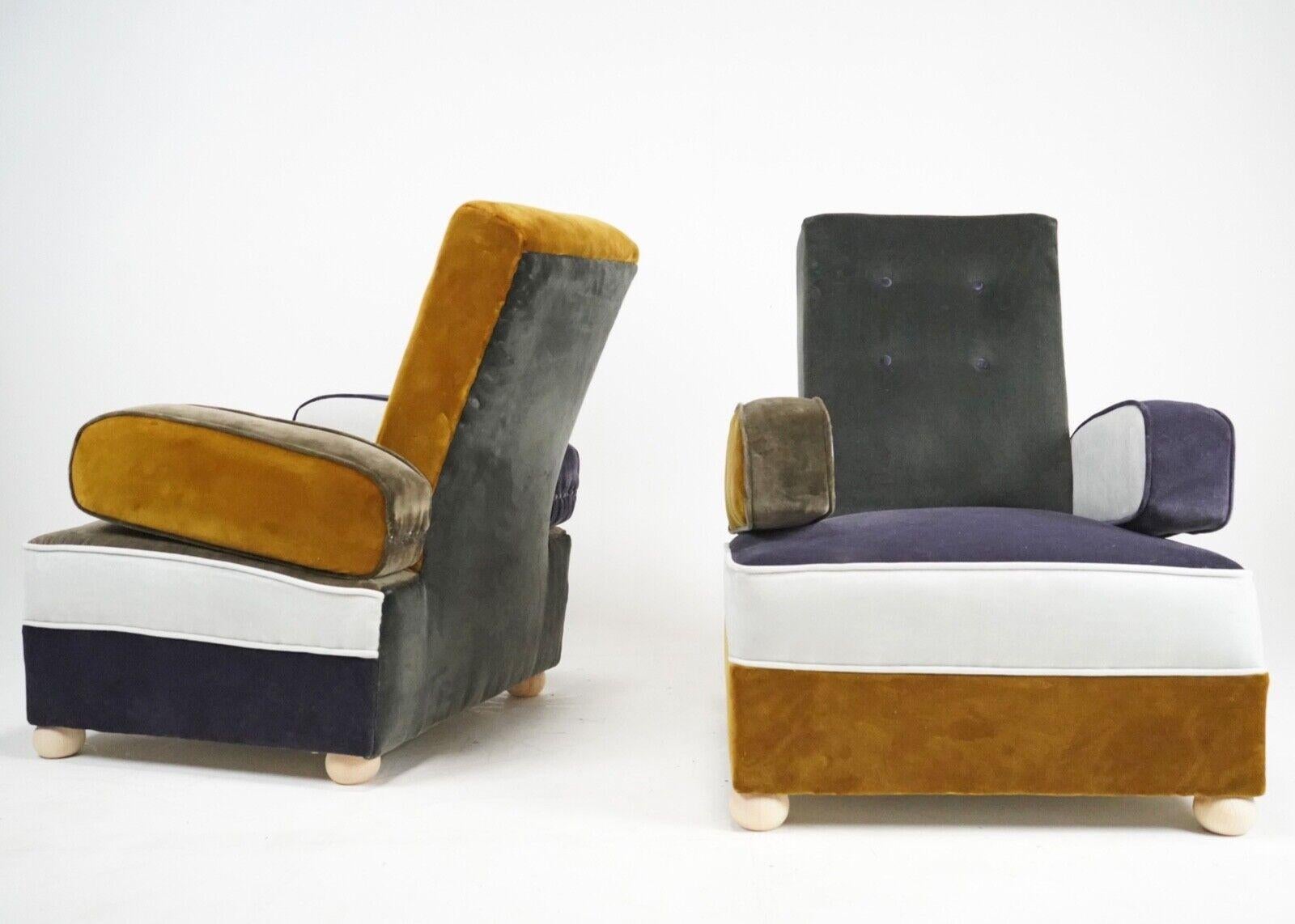 Velours Paire de fauteuils Art Déco en panneaux de velours patchwork avec bras mobiles en vente