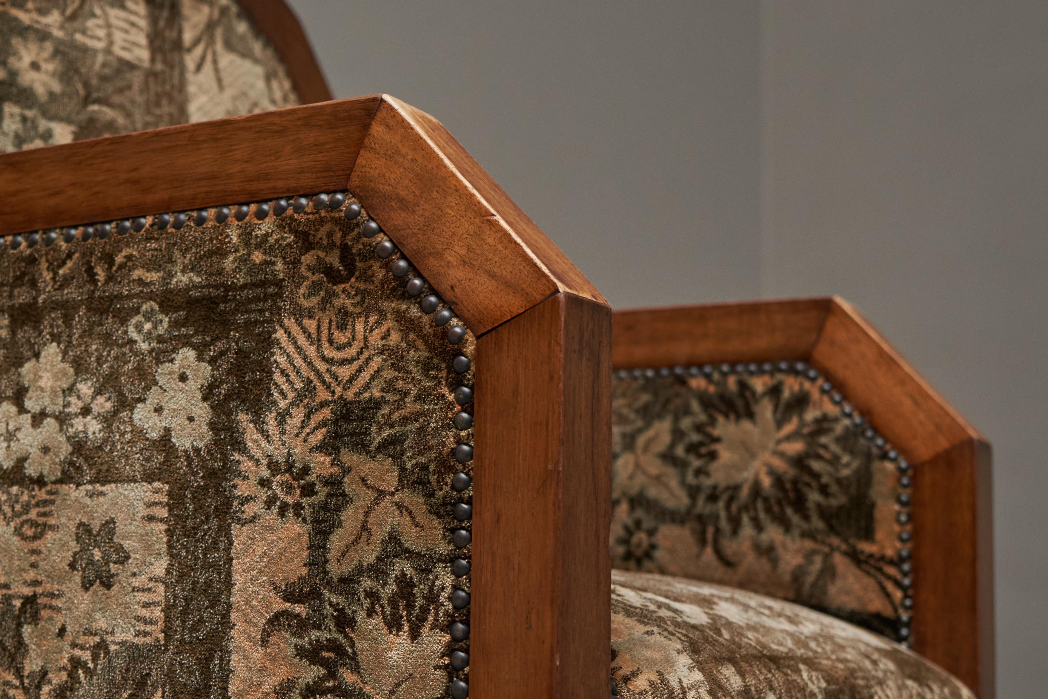Pair of Art Deco Armchairs in Solid Wood and Tapisserie 1930s For Sale 4