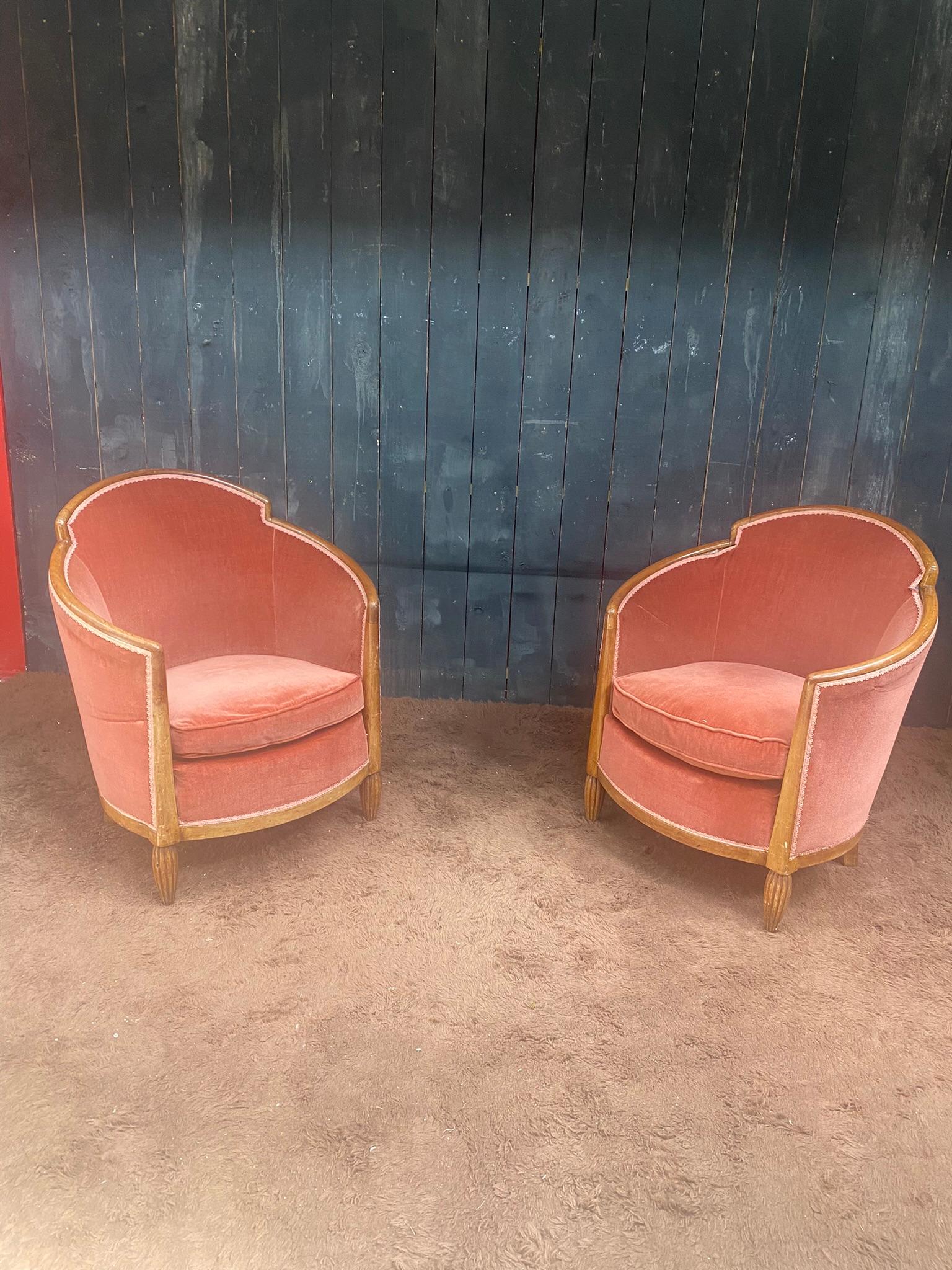 Early 20th Century Pair of Art Deco Armchairs in Walnut and Velvet, circa 1930