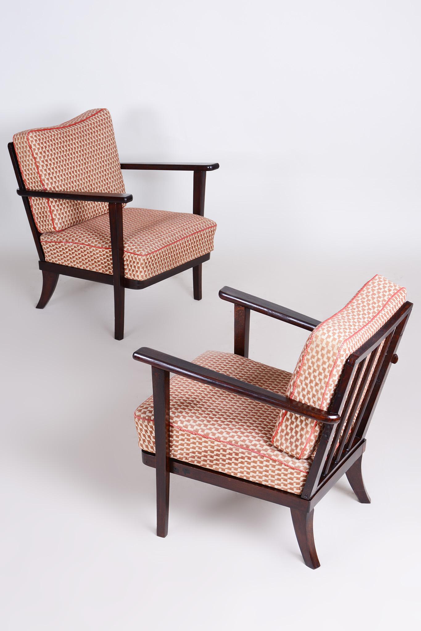 Paire de fauteuils Art Déco fabriqués dans les années 1930, non restaurés, en hêtre d'origine en vente 3
