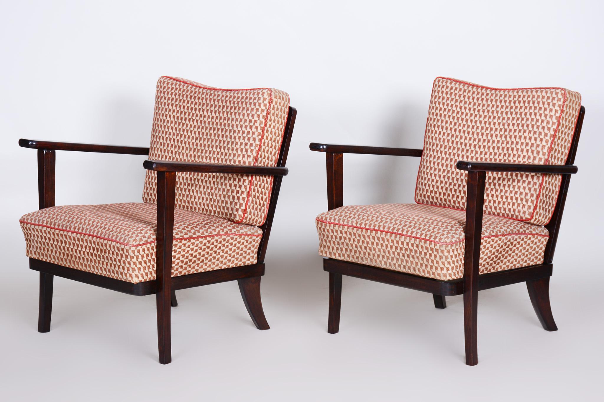 Tissu Paire de fauteuils Art Déco fabriqués dans les années 1930, non restaurés, en hêtre d'origine en vente