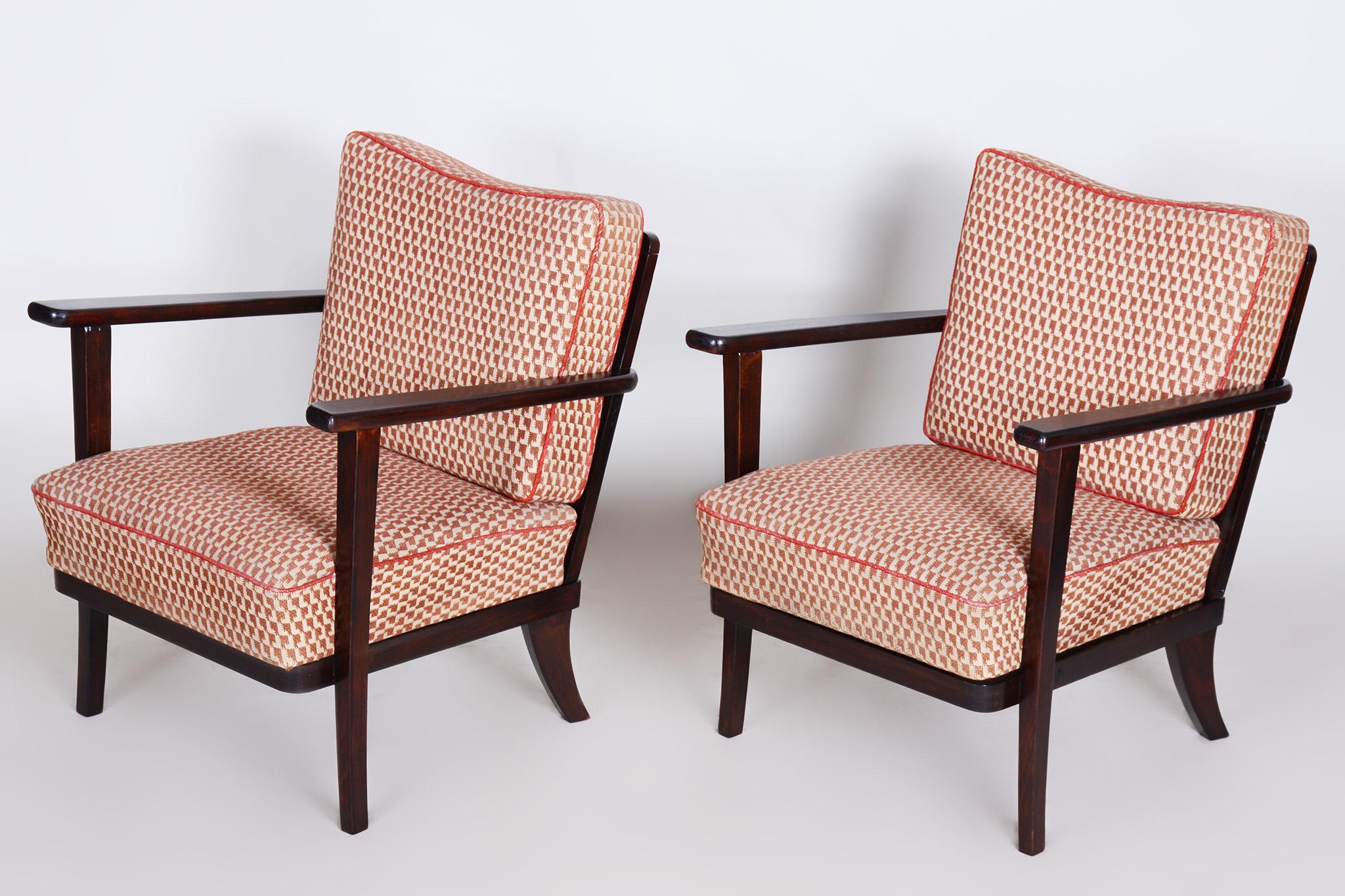 Paire de fauteuils Art Déco fabriqués dans les années 1930, non restaurés, en hêtre d'origine en vente 1