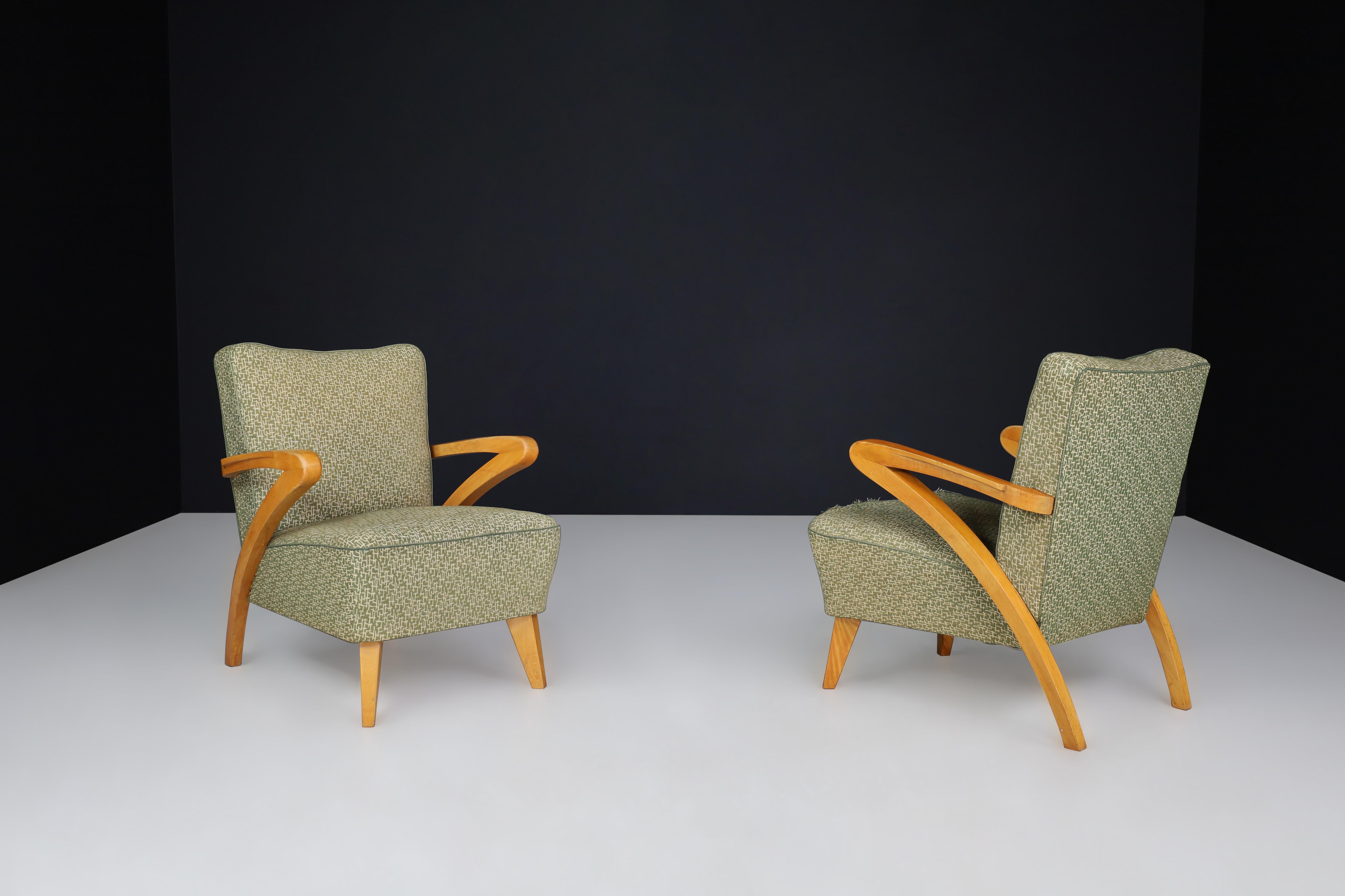 Pair of Art Deco Armchairs with Original Upholstery, Prague, 1930s For Sale 8