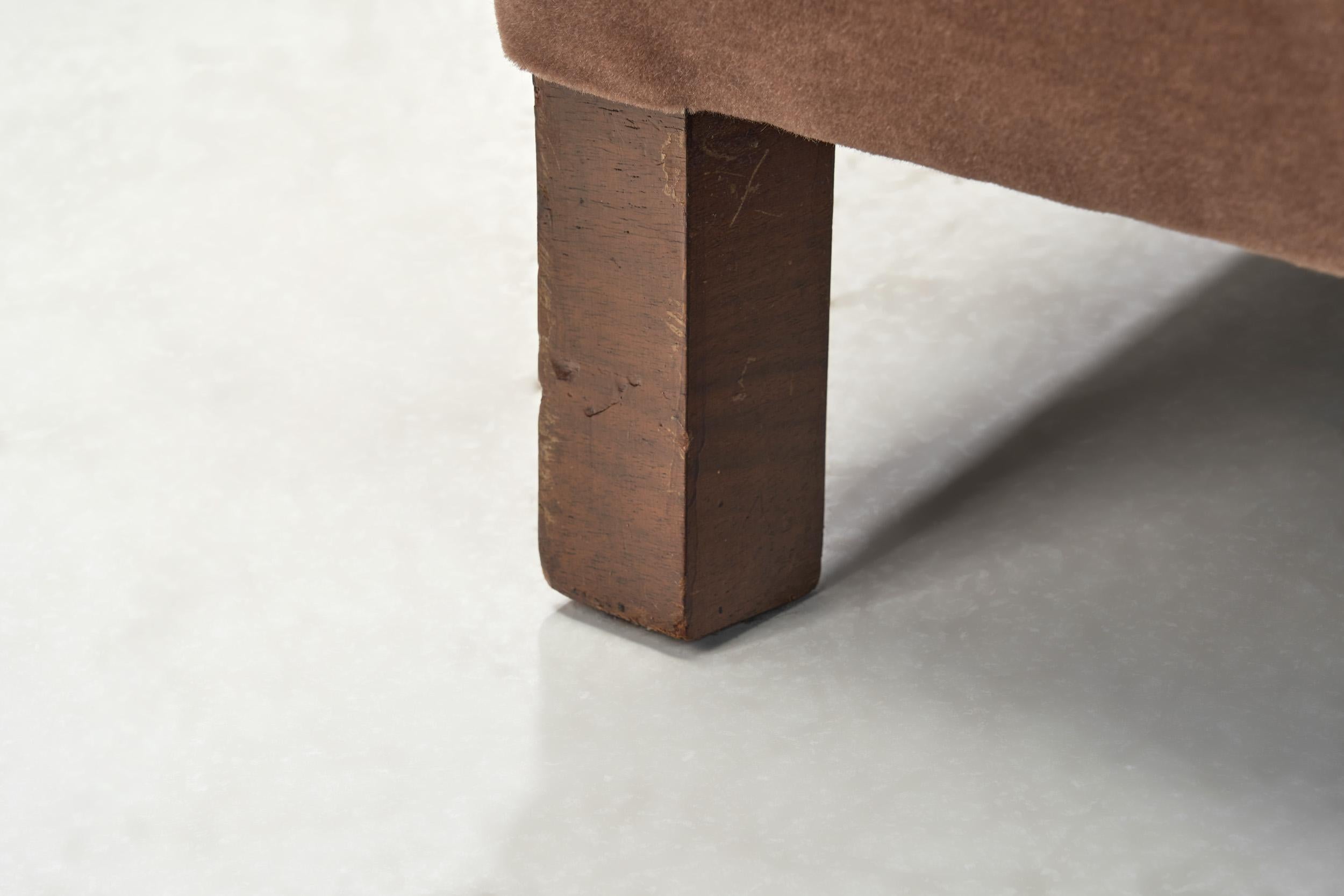Coppia di poltrone Art Déco con impiallacciatura in noce, Europa, circa 1930 in vendita 9