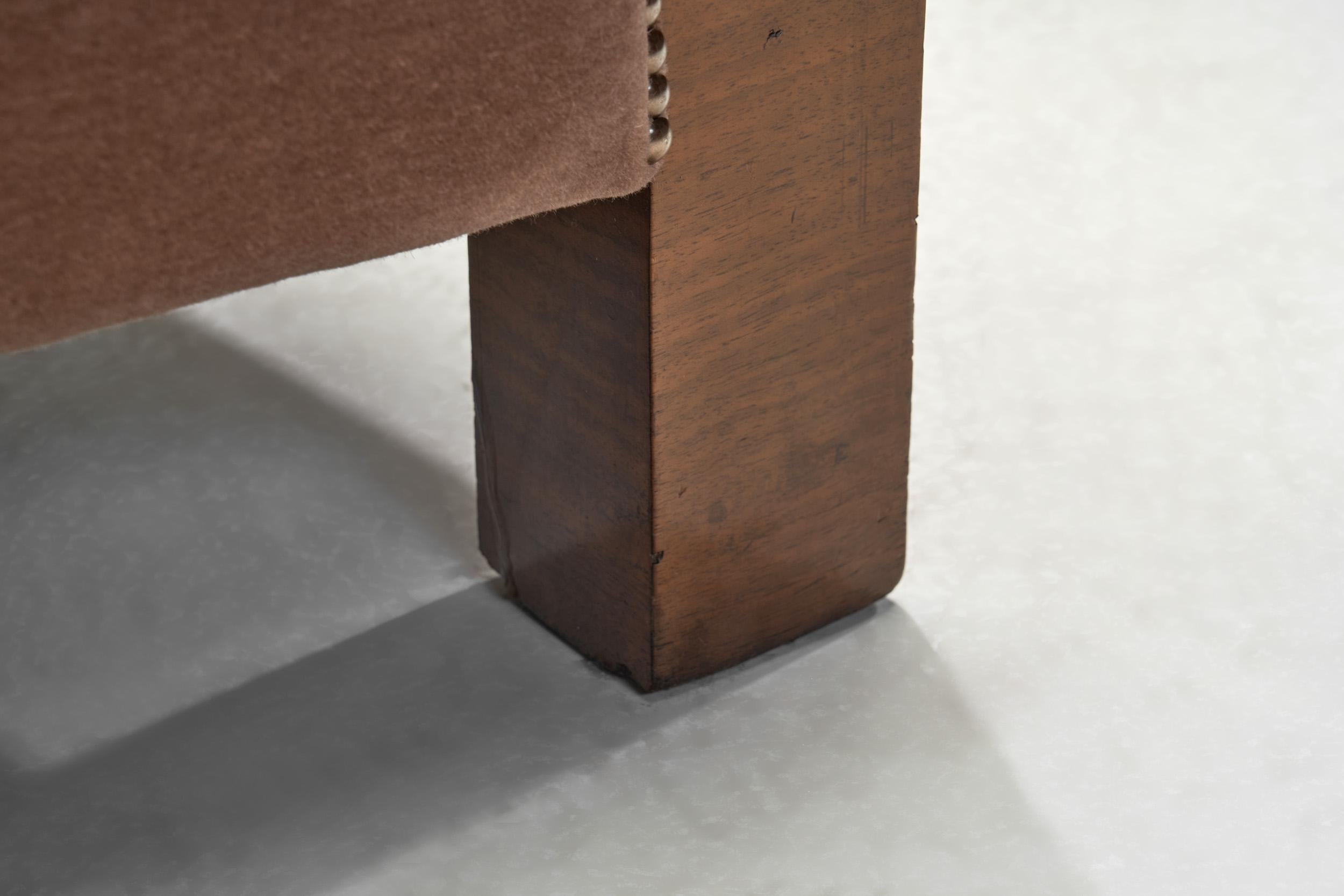 Coppia di poltrone Art Déco con impiallacciatura in noce, Europa, circa 1930 in vendita 10