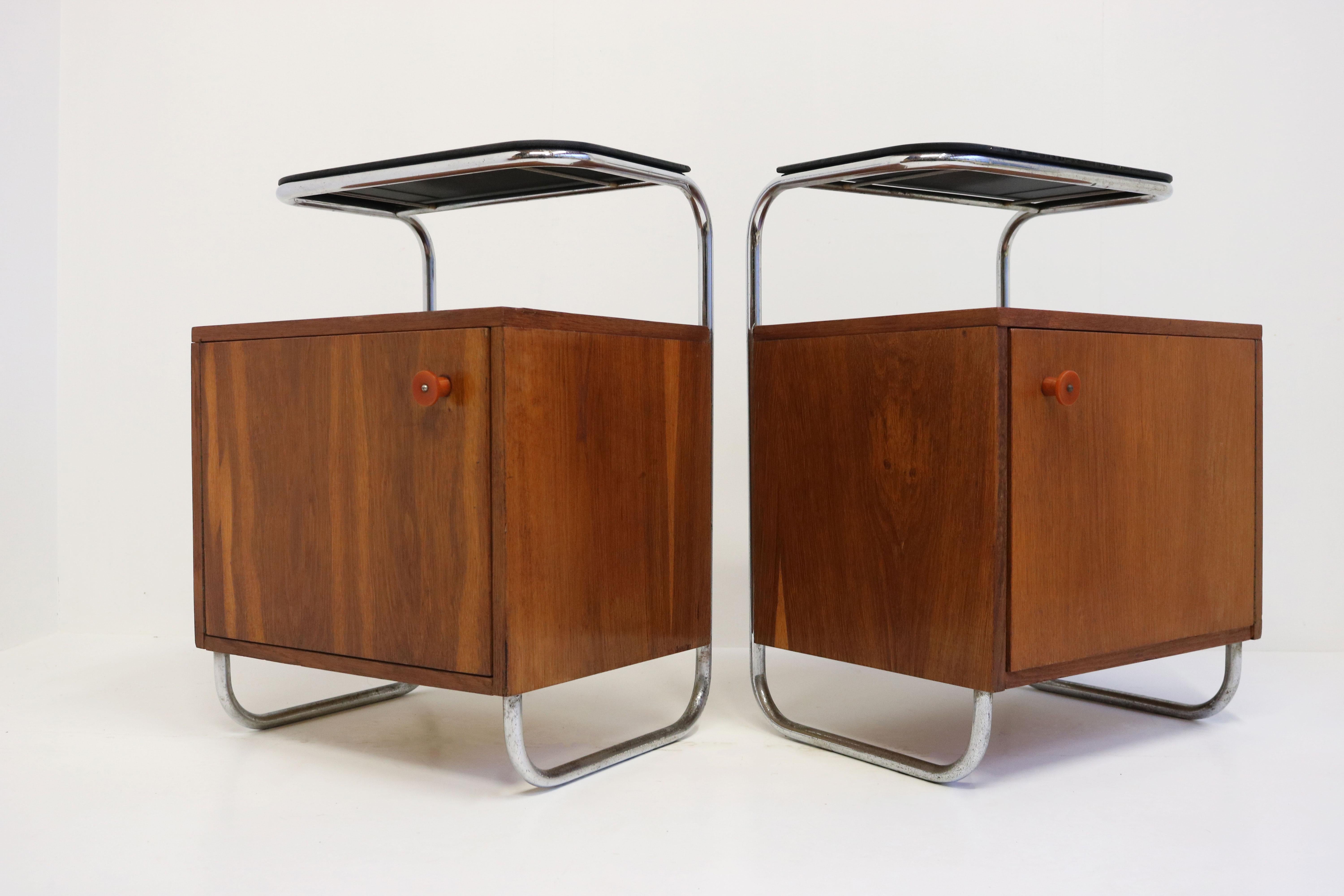 Hand-Crafted Pair of Art Deco Bauhaus Bedside Tables / Nightstands 1930 Chrome Black Glass 