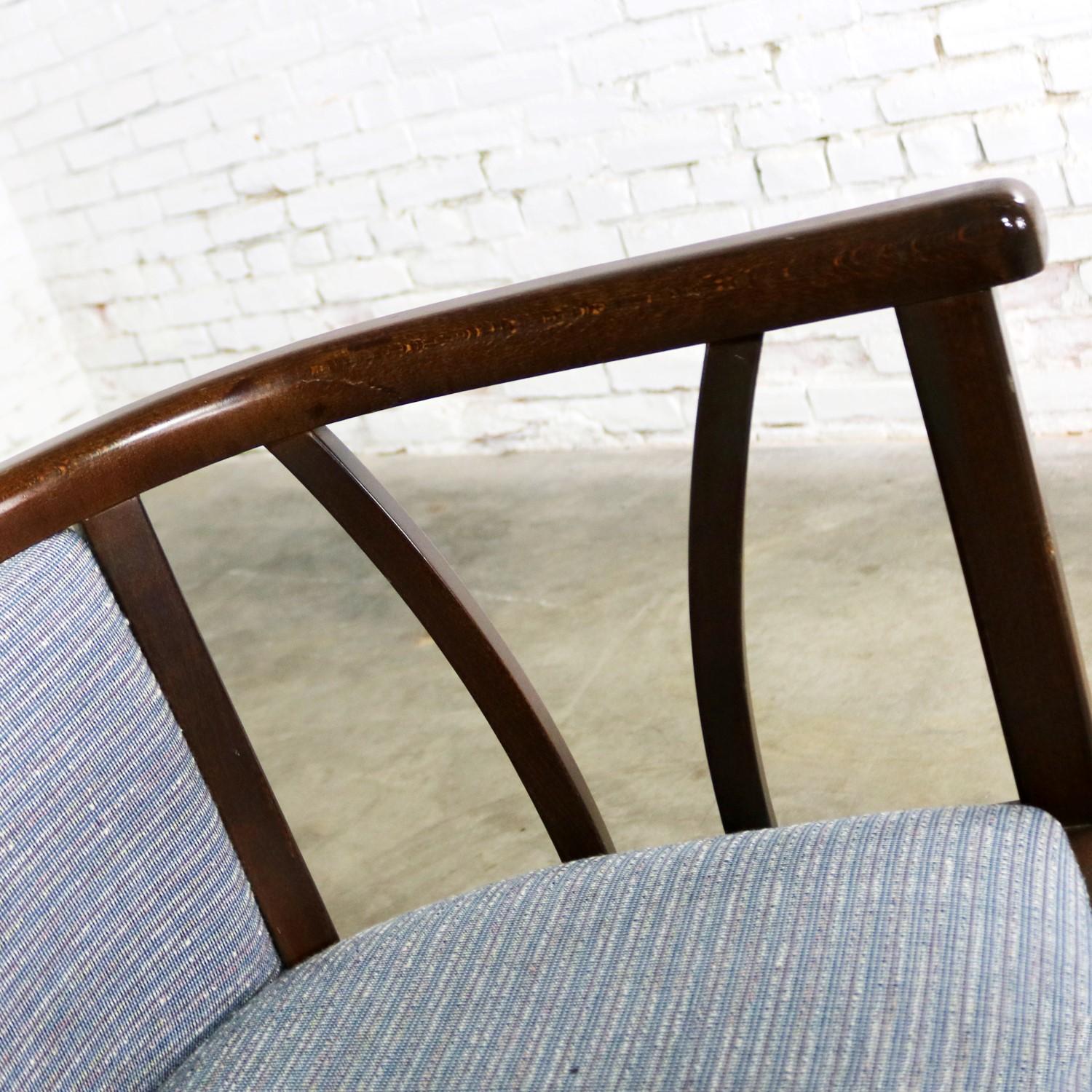 Paire de fauteuils bistro Art Déco de style Bauhaus par Loewenstein-Oggo 7
