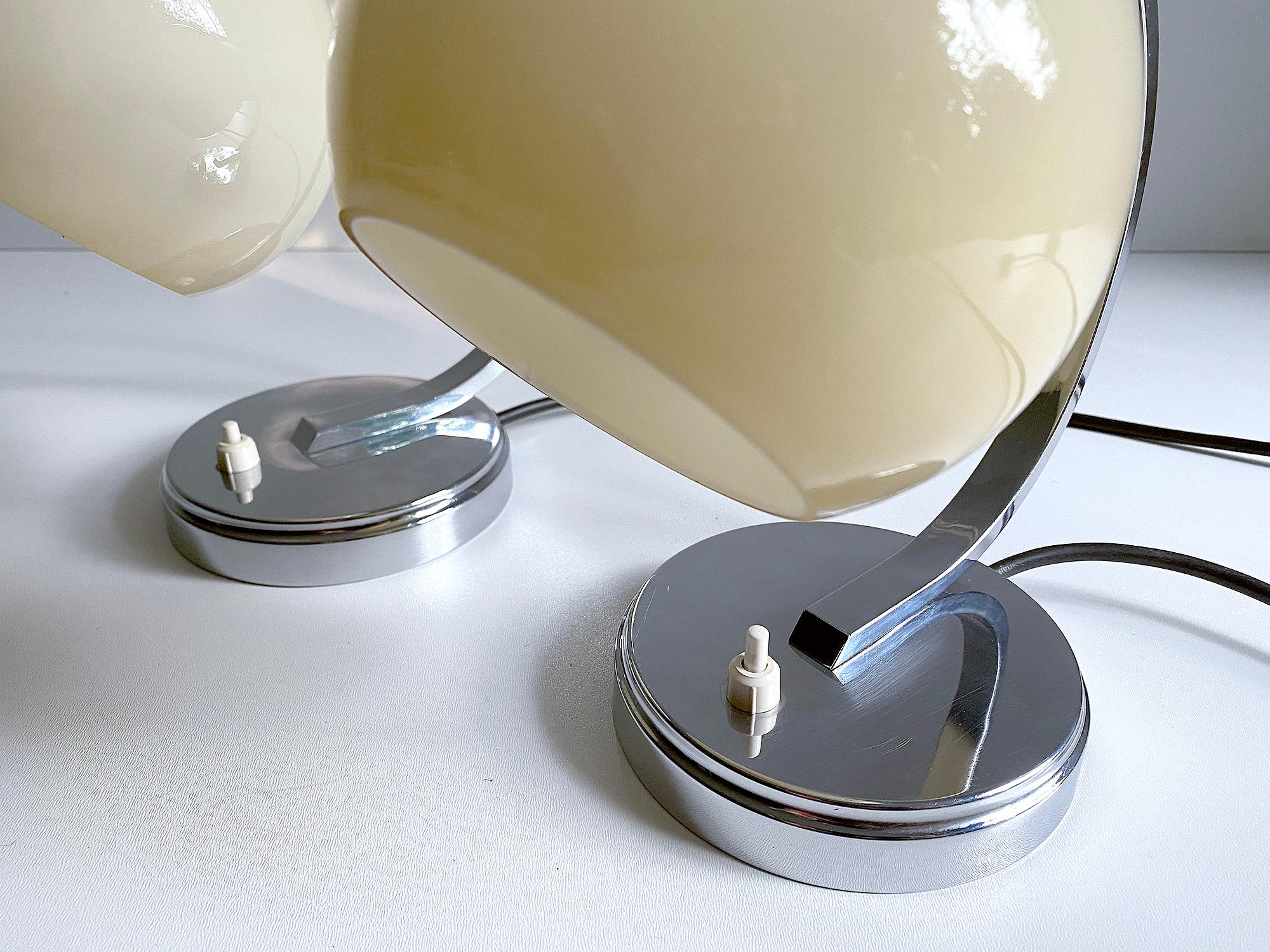  Pair of Art Deco Bauhaus Table Lamps Lights, Chrome Opaline  Glass, 1930s  For Sale 7
