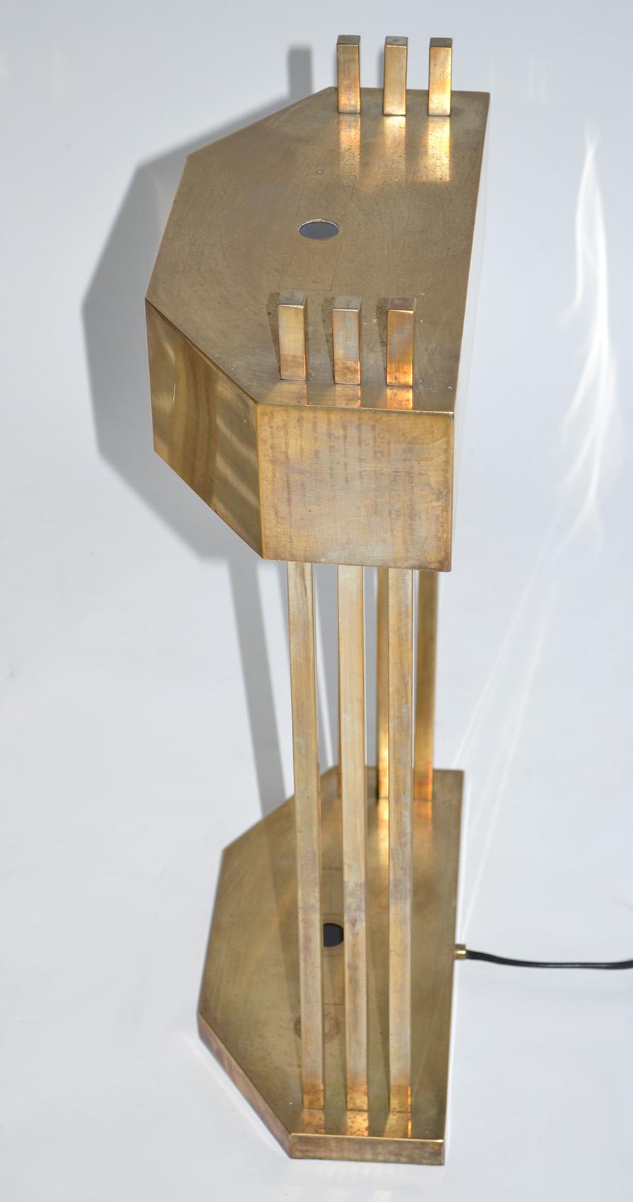 Paire de lampes de table Art Déco Bauhaus en laiton par Marcel Breuer, Exposition 1925 4