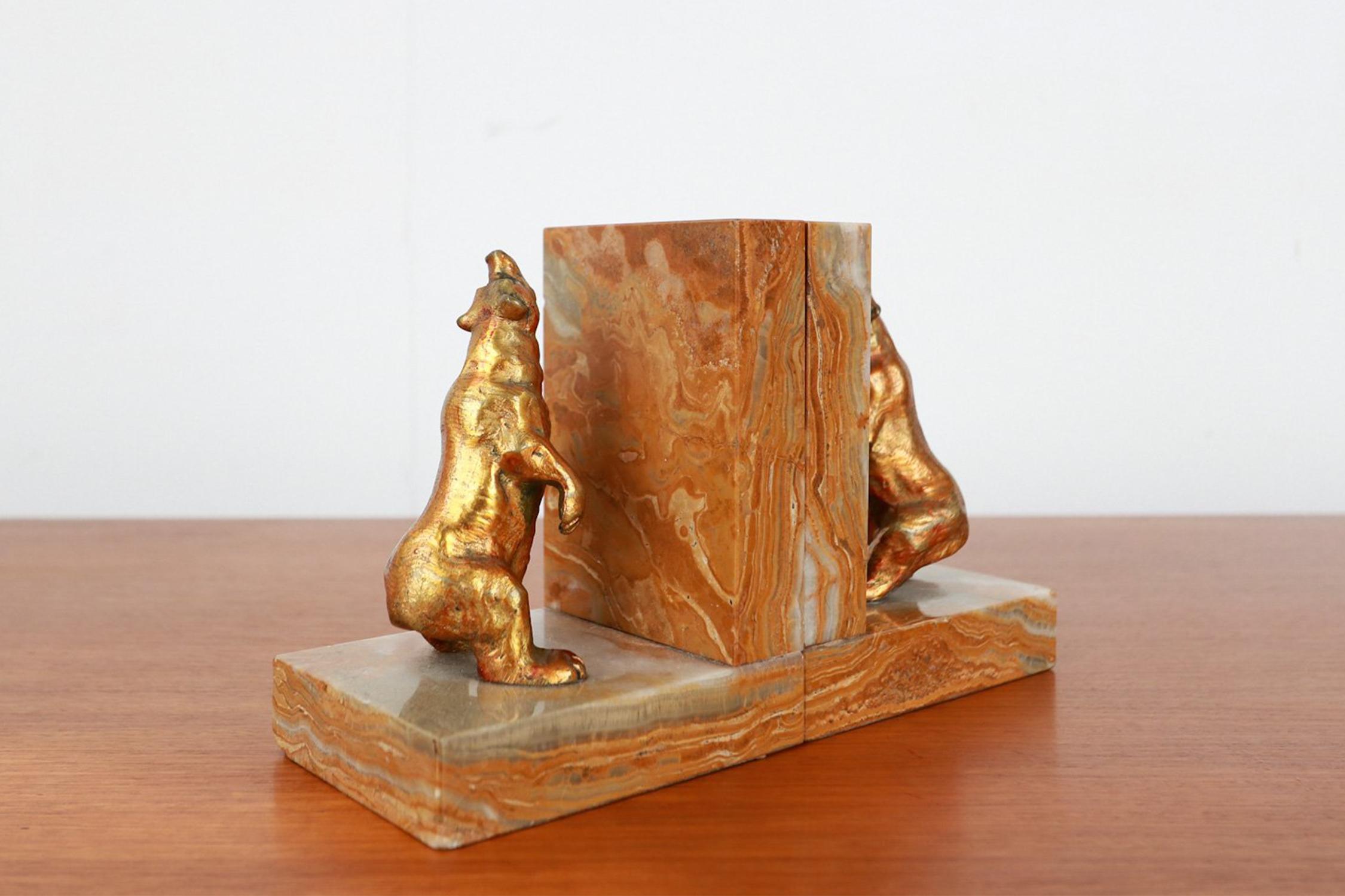 Pair of Art Deco bear bookends in marble and brass, France 1930s For Sale 5