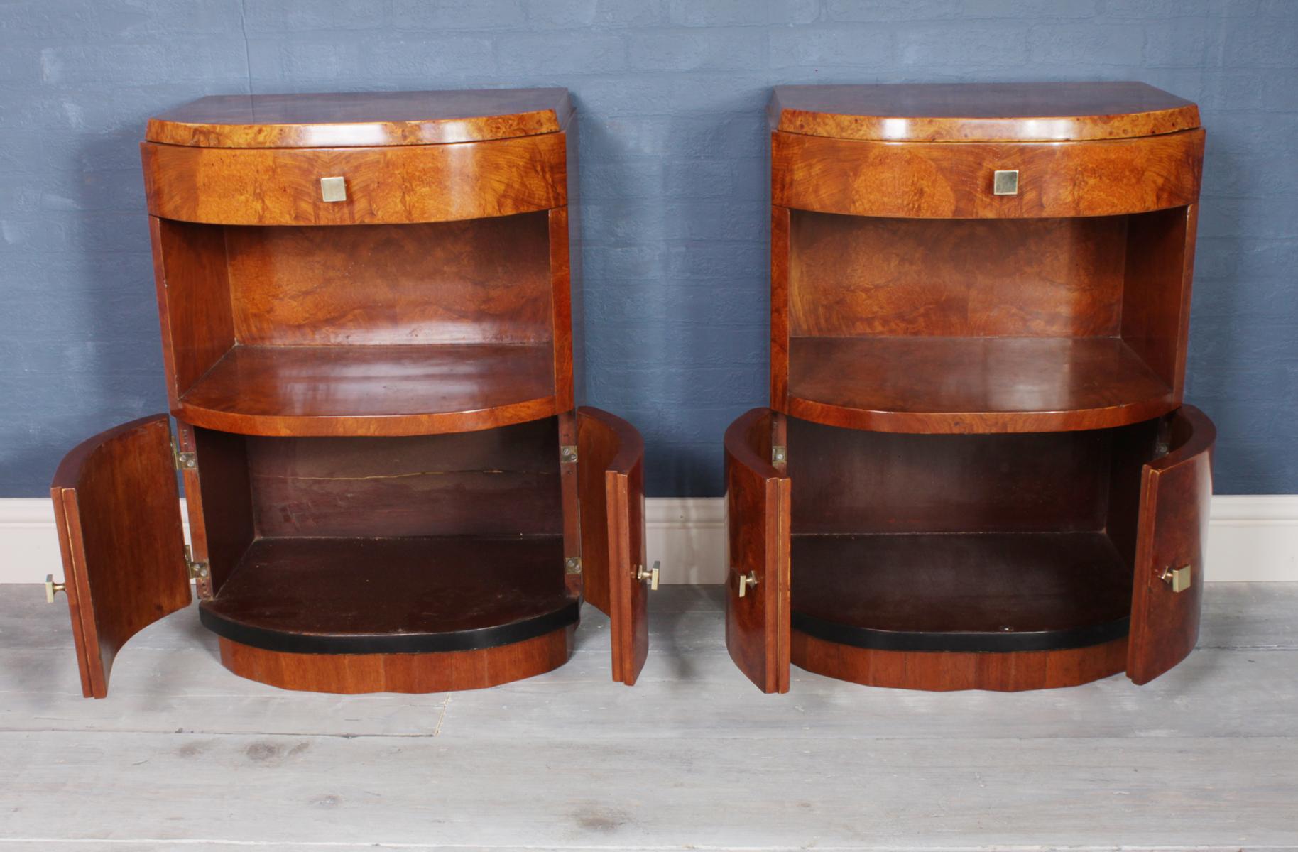 Mid-20th Century Pair of Art Deco Bedside Cabinets