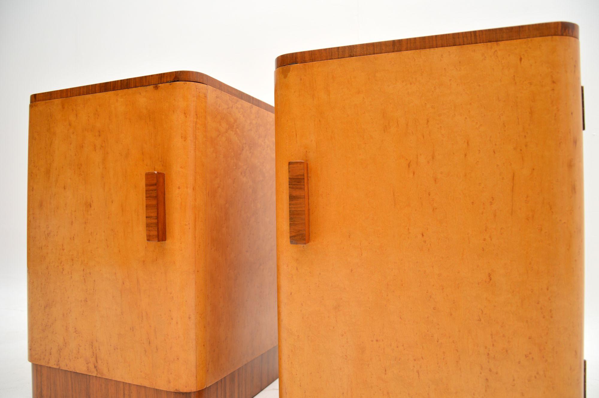 Pair of Art Deco Bedside Cabinets in Birds Eye Maple and Walnut For Sale 1