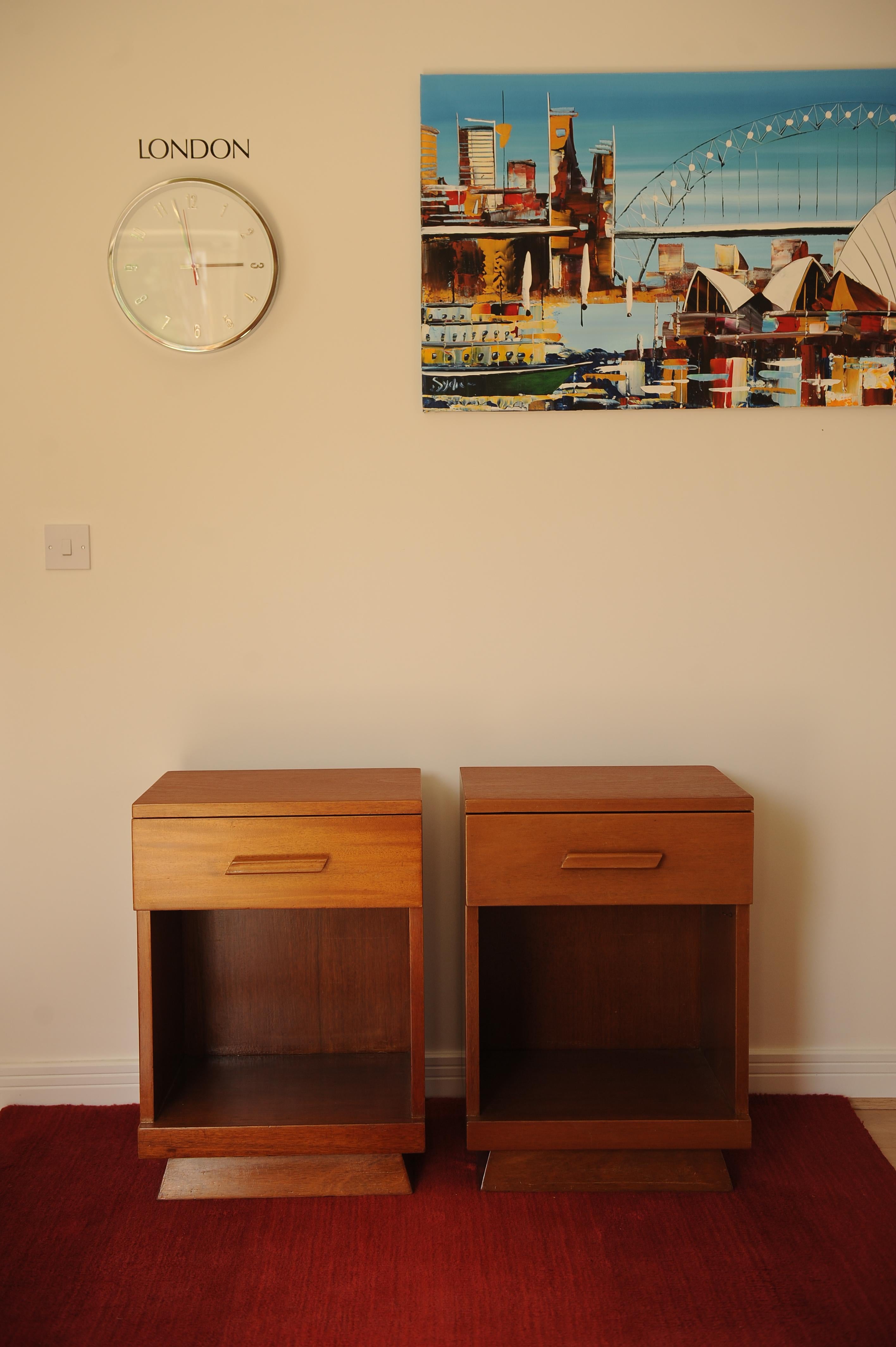 Mid-20th Century Pair of Art Deco Bedside Cabinets/Side Tables with Fitted Drawer over Open Shelf For Sale