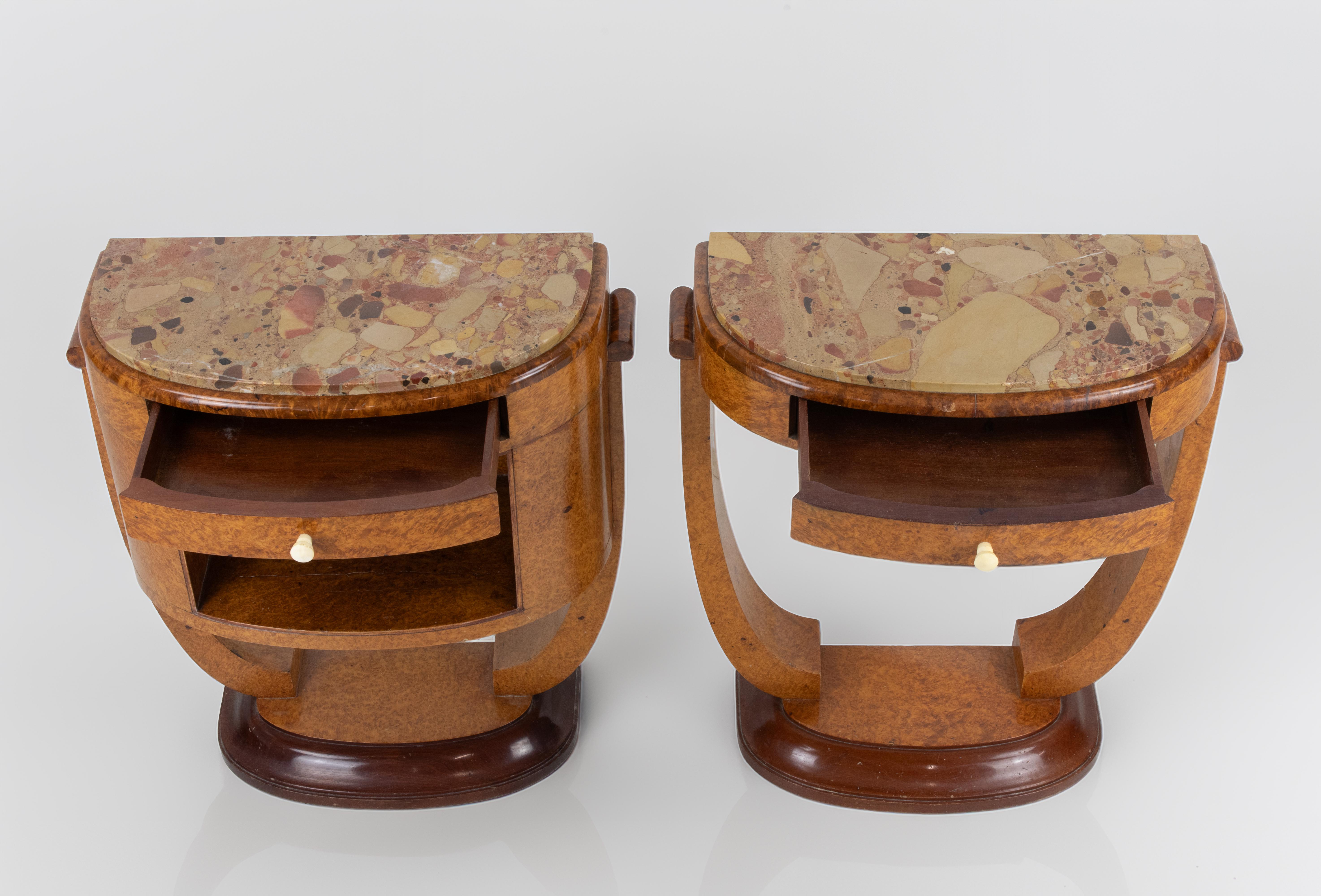 Français Paire de tables de chevet Art Déco par Jules Leleu en vente