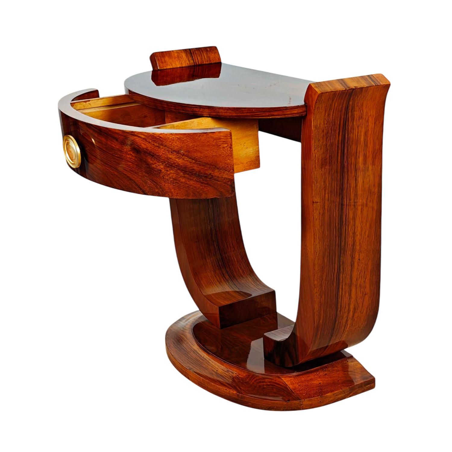 Mid-20th Century Pair of Art Deco bedside tables – France 1930 For Sale