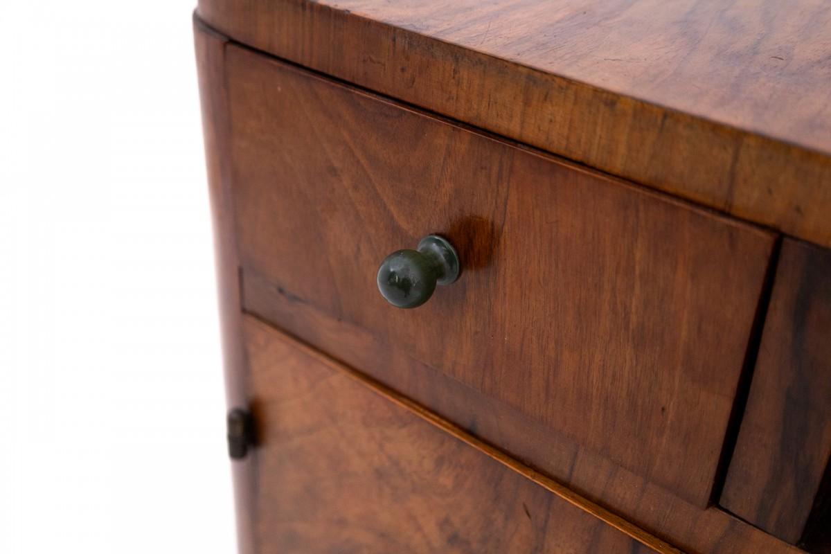 Pair of Art Deco bedside tables, Poland, 1930s. 2