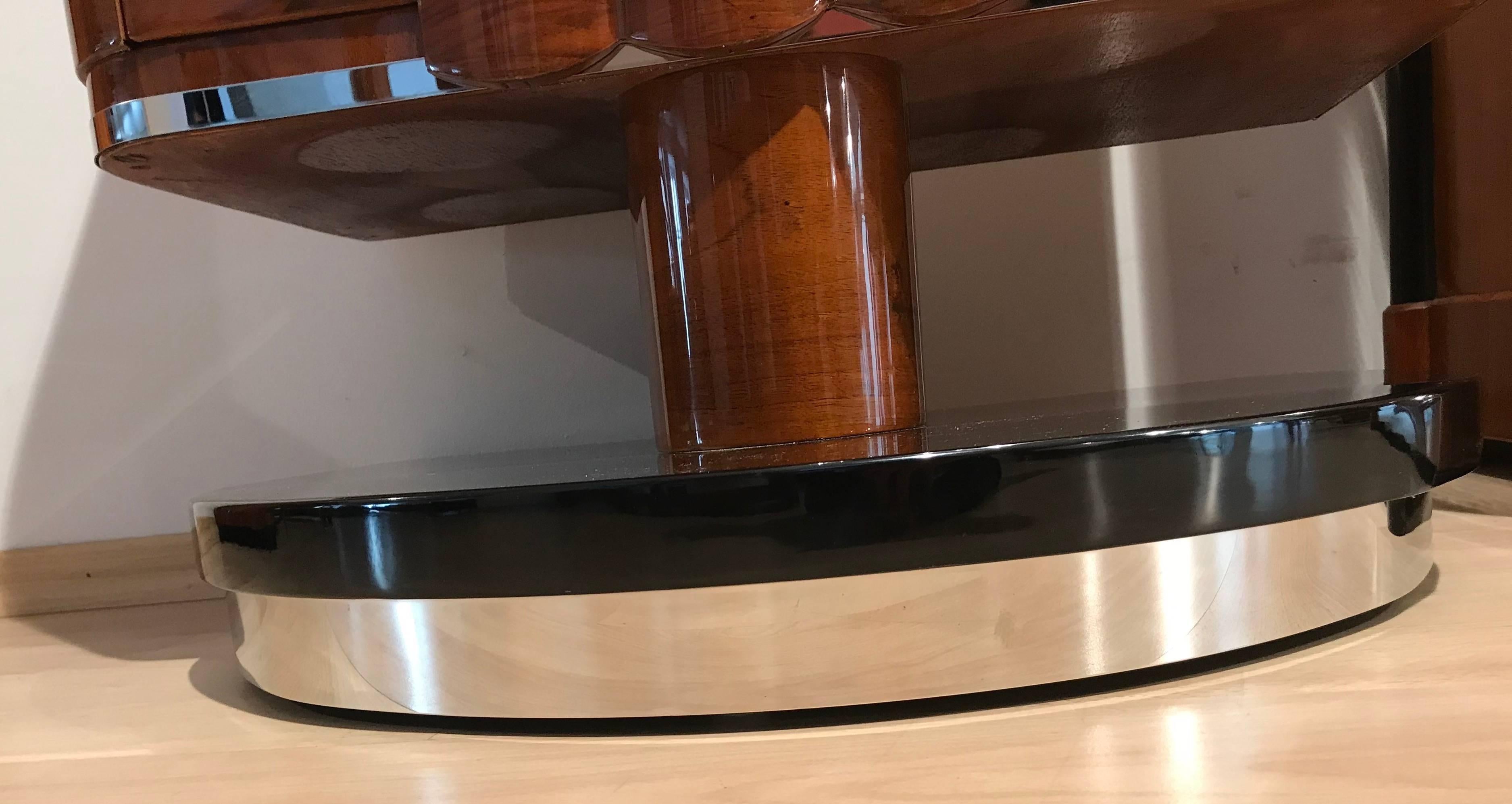 Pair of Art Deco Bedside Tables, Walnut/Black/Metal, France circa 1930 4