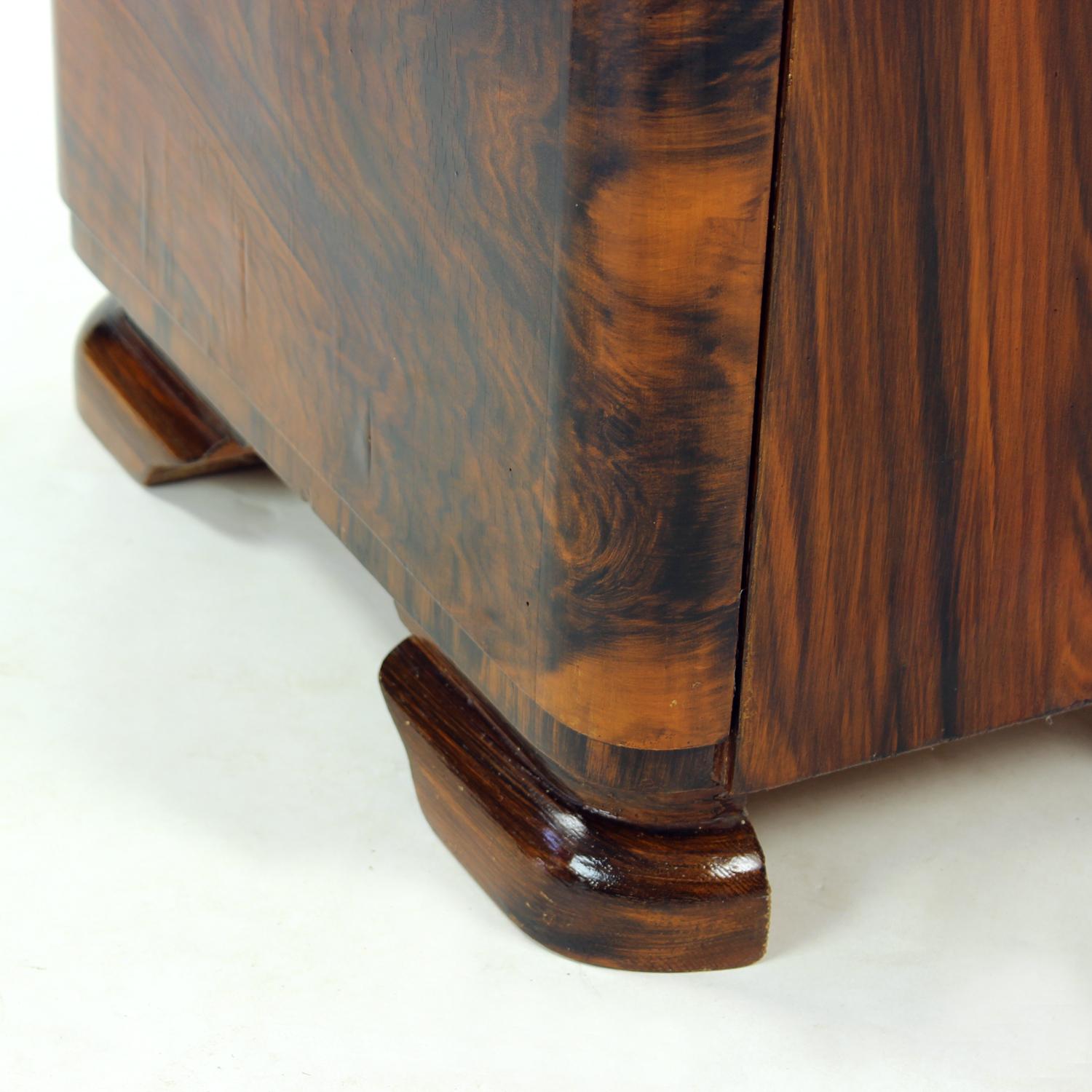 Pair Of Art Deco Bedside Tables With Faux Wood Graining, Czechoslovakia, 1940s For Sale 7