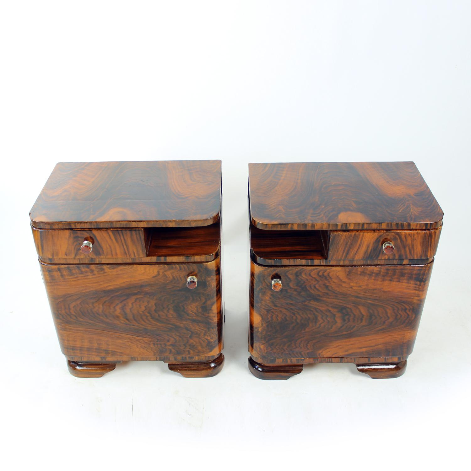 Pair Of Art Deco Bedside Tables With Faux Wood Graining, Czechoslovakia, 1940s In Good Condition For Sale In Zohor, SK