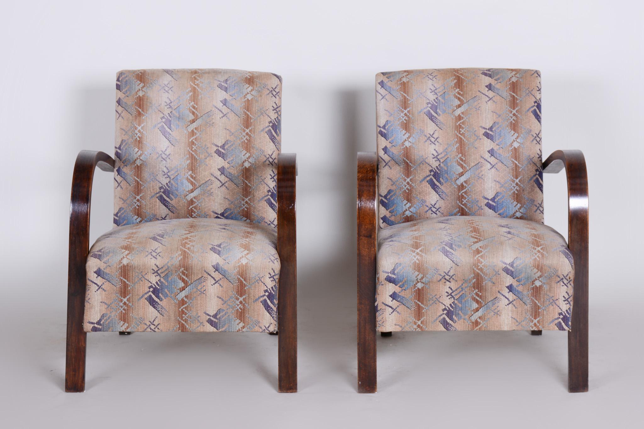Pair of Art Deco armchairs
Source: Czech republic
Period: 1920-1929.
Material: Beech
Original well preserved condition.

 