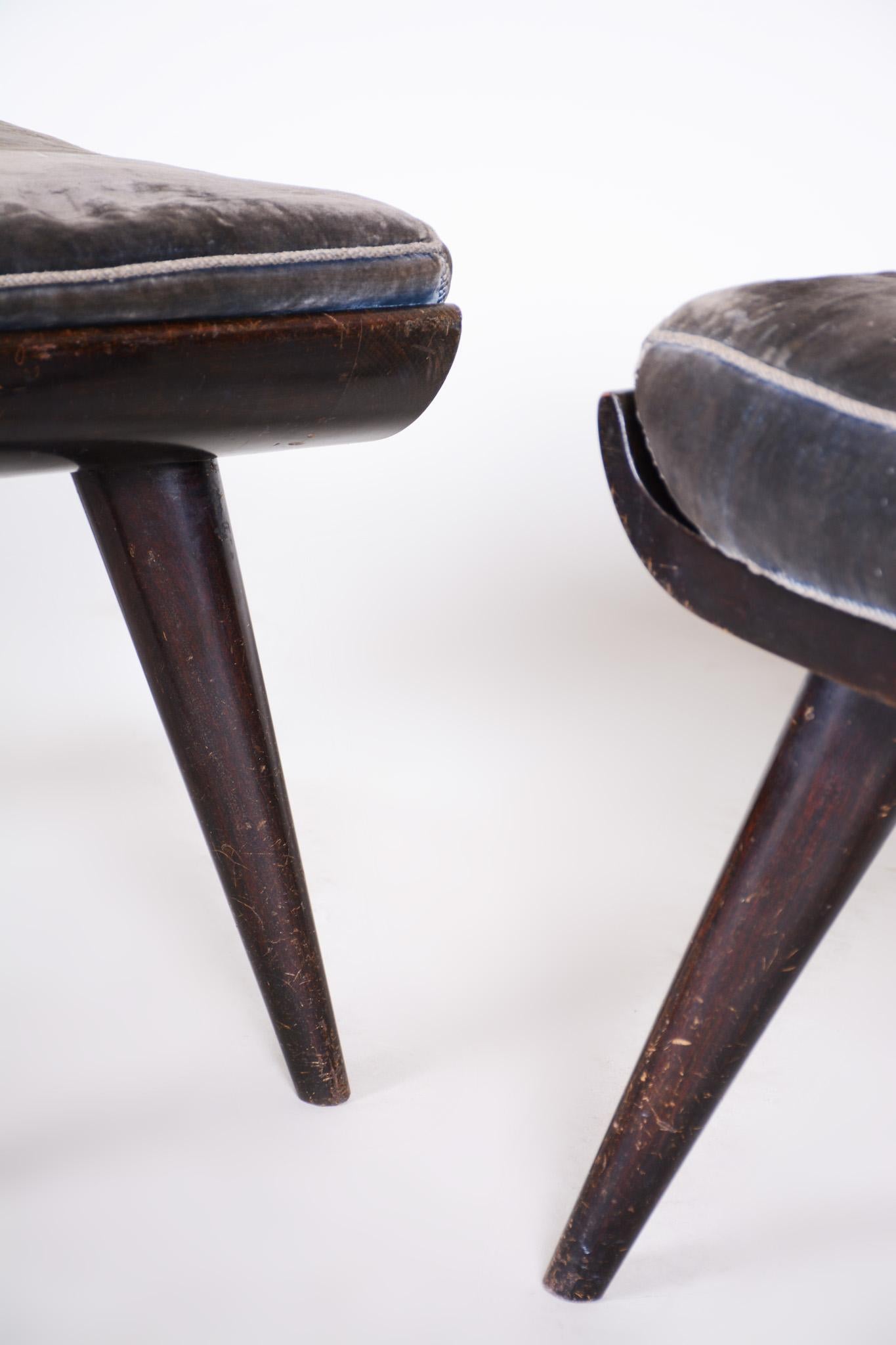 Pair of Art Deco Beech Stools, Original Preserved Condition, Czech, 1920s For Sale 2