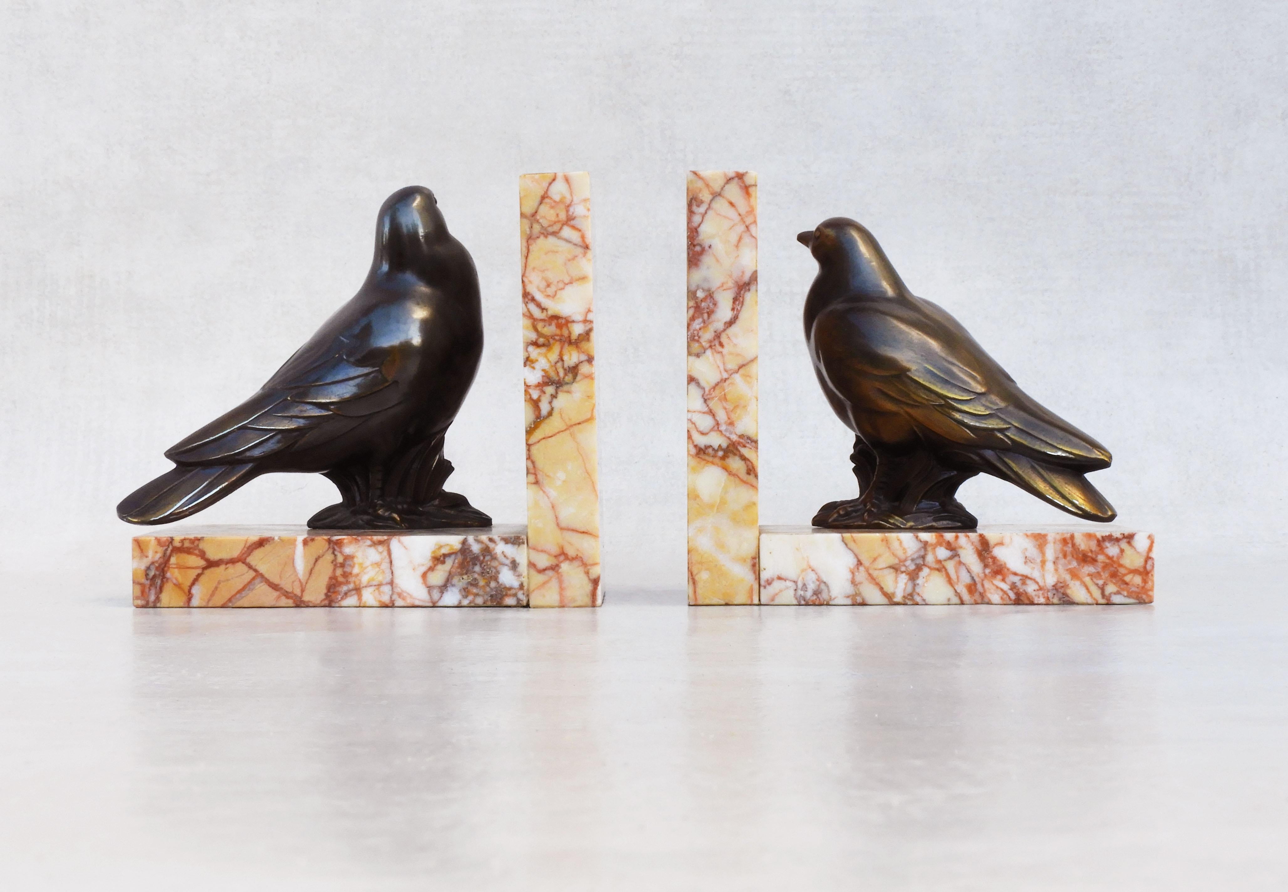 Mid-20th Century Pair of Art Deco Bird Book Ends C1930s France For Sale