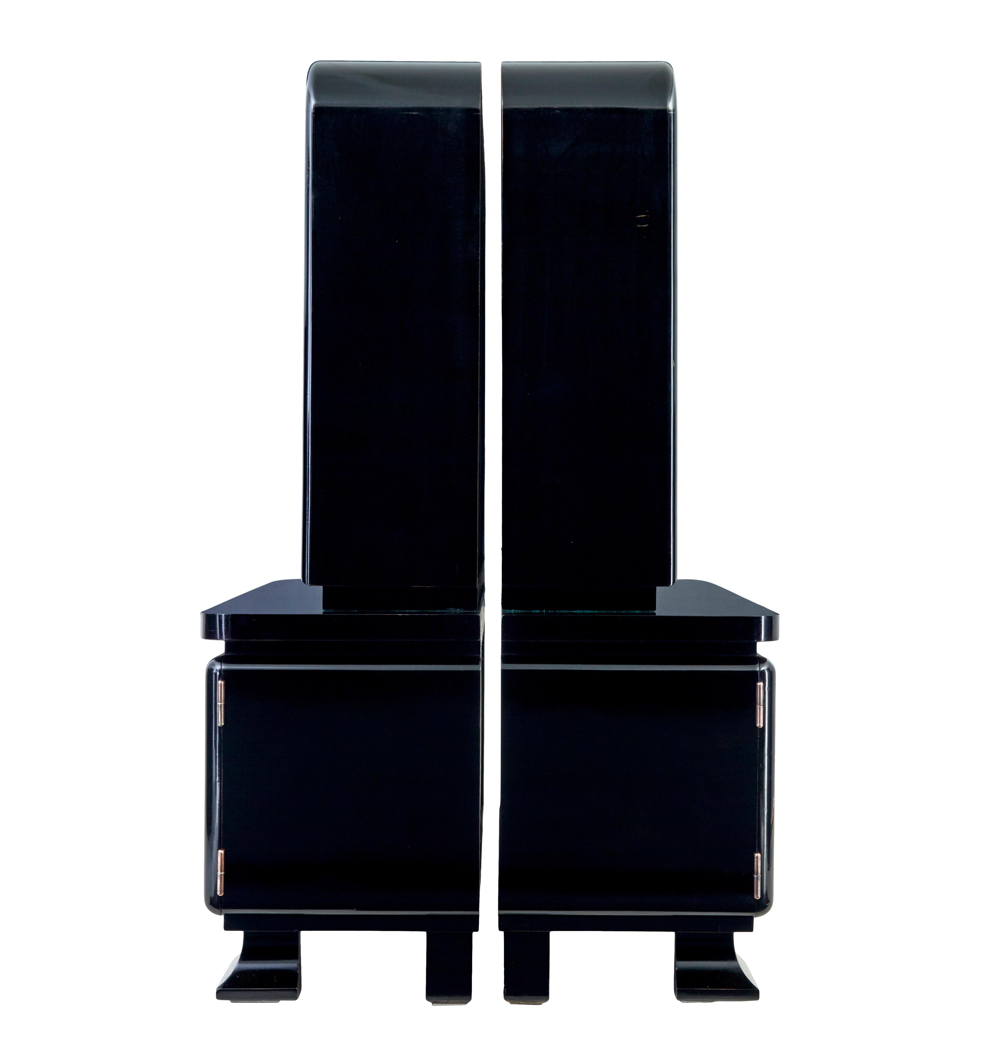 20th Century Pair of art deco black lacquered glazed cabinets For Sale
