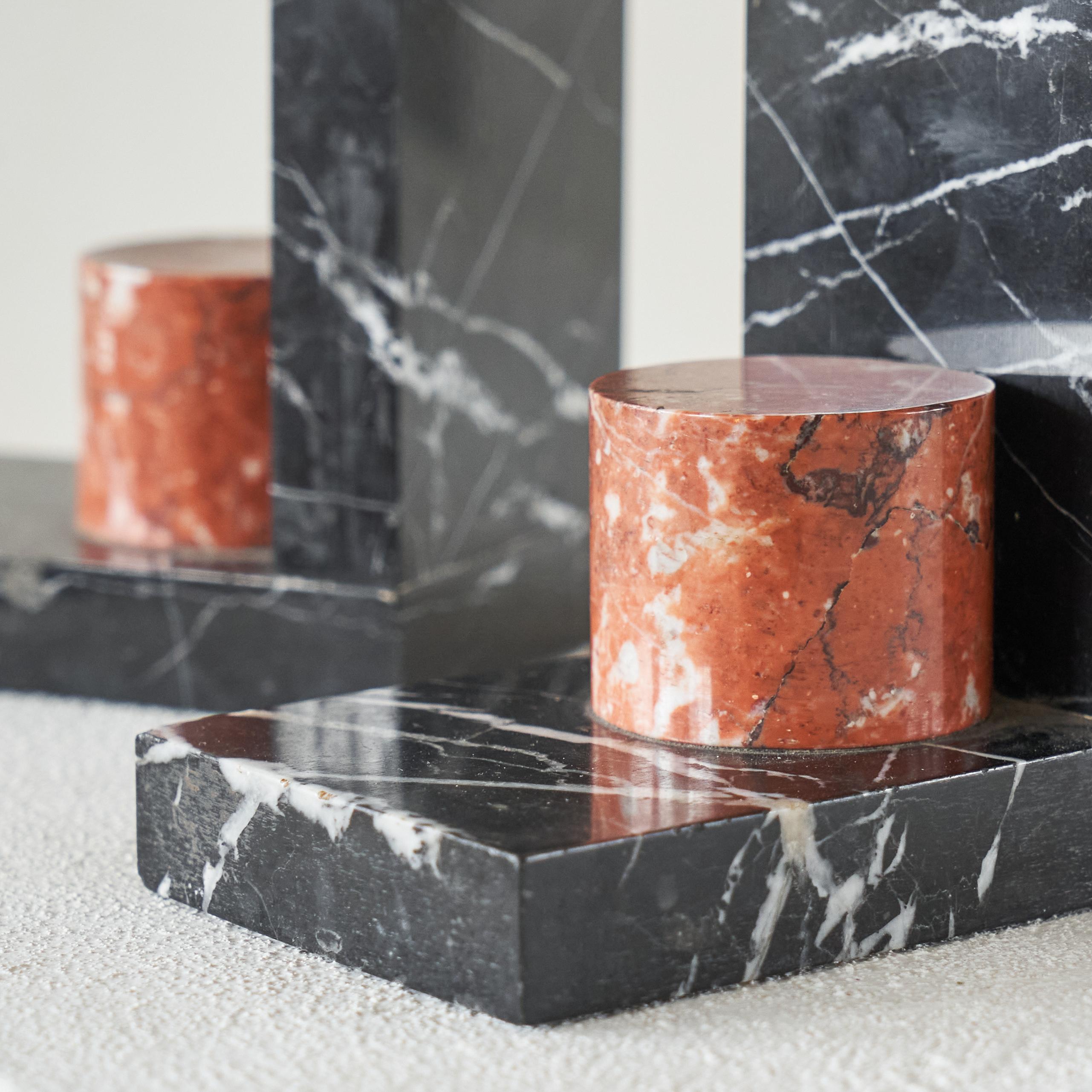 Hand-Crafted Pair of Art Deco Bookends in Marble 1940s For Sale