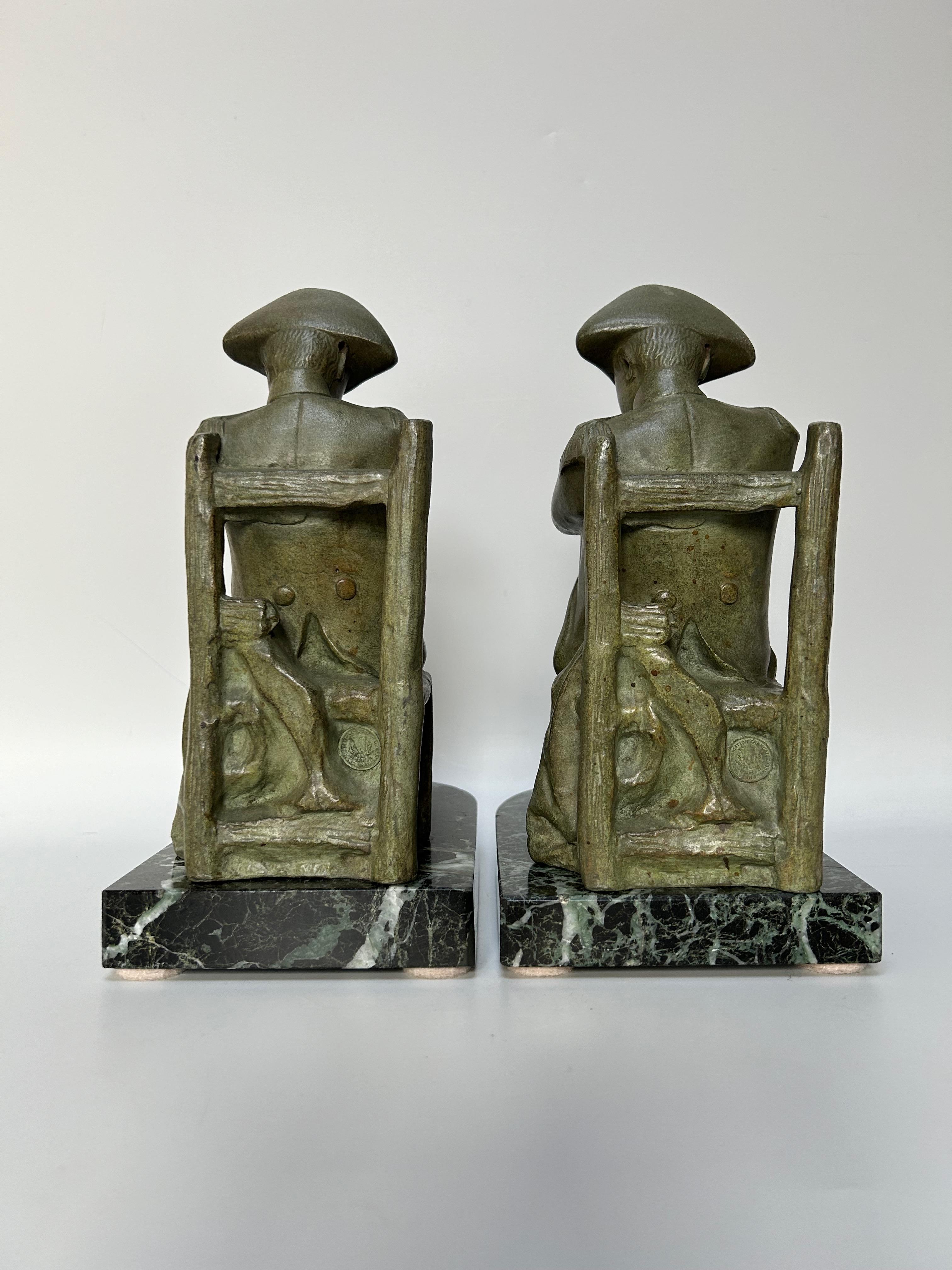 Pair Of Art Deco Bookends Signed L. Carvin In Excellent Condition For Sale In NANTES, FR