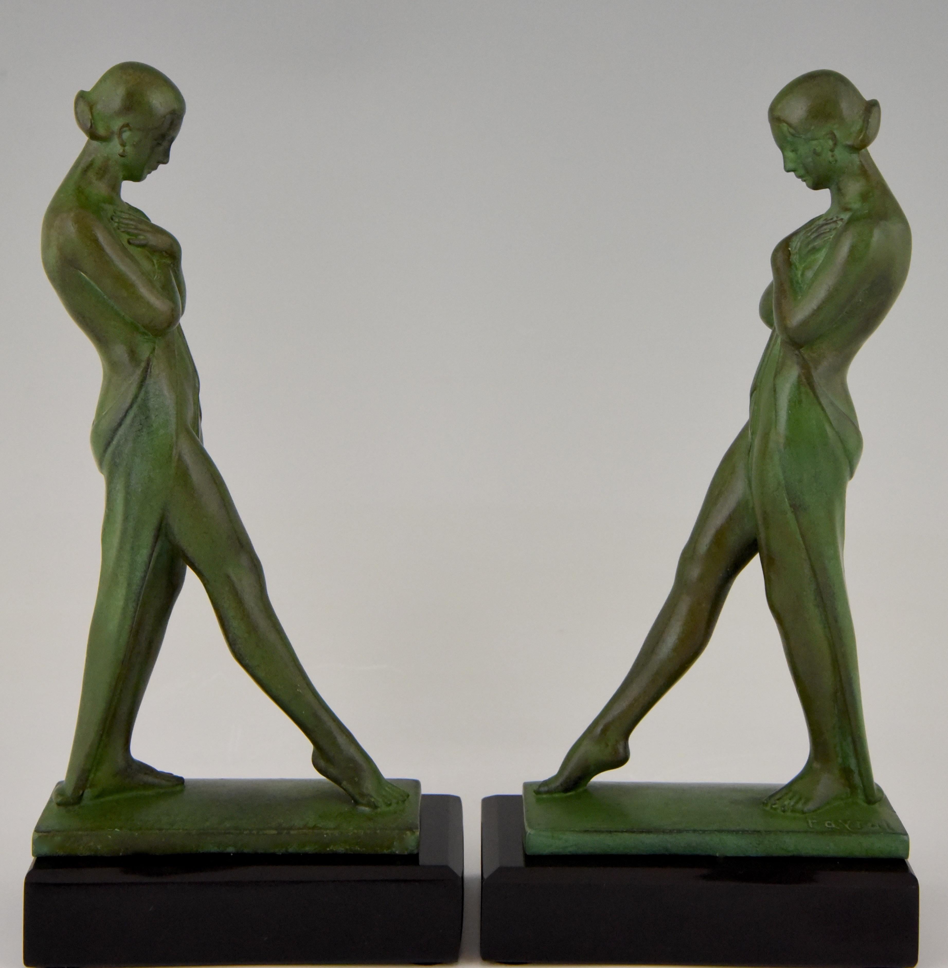 Pair of Art Deco Bookends Standing Nudes with Drape Fayral, Pierre le Faguays In Good Condition In Antwerp, BE