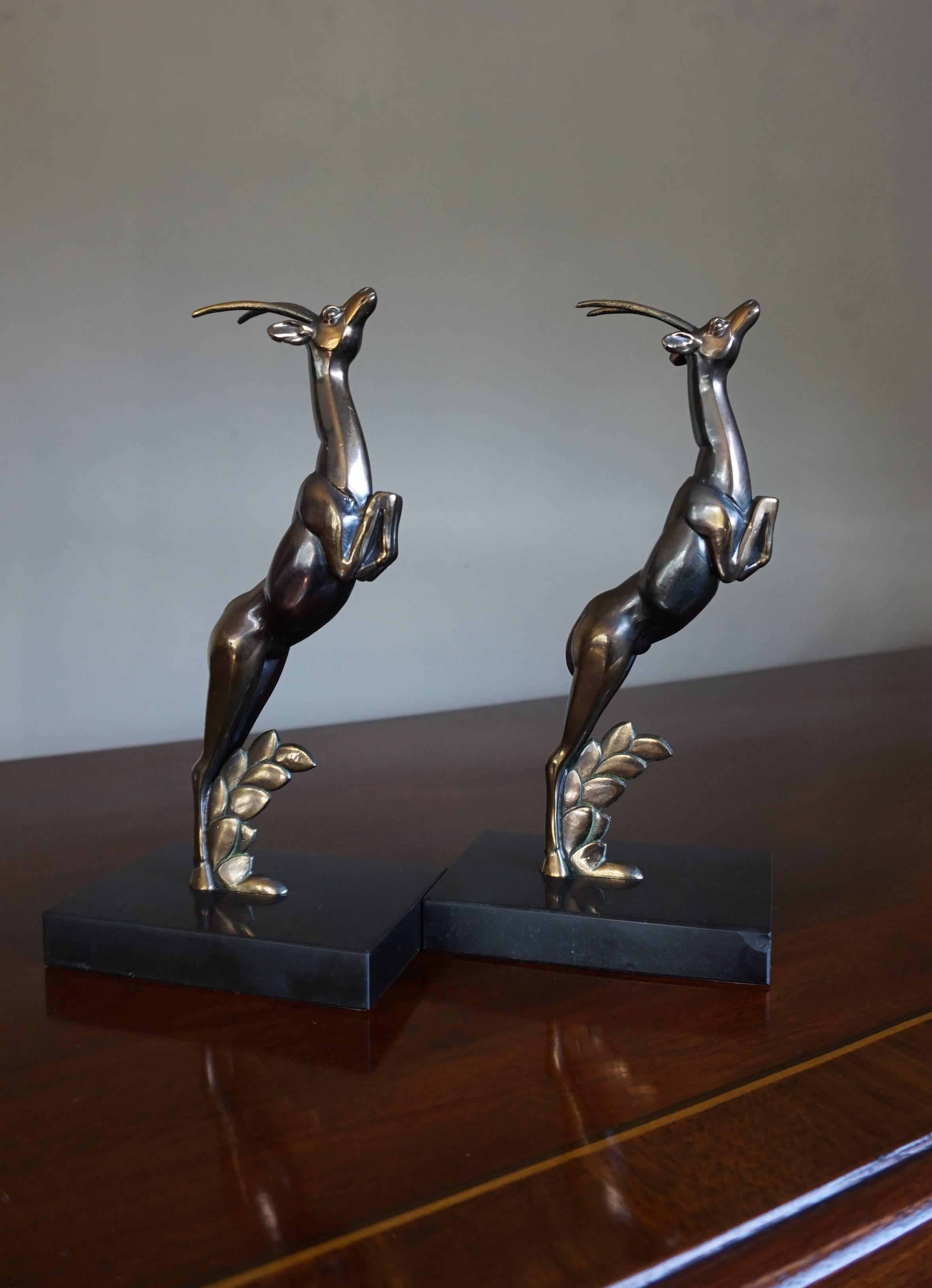 Pair of Art Deco Bookends with Brass Jumping Deer Sculptures on Marble Base For Sale 4