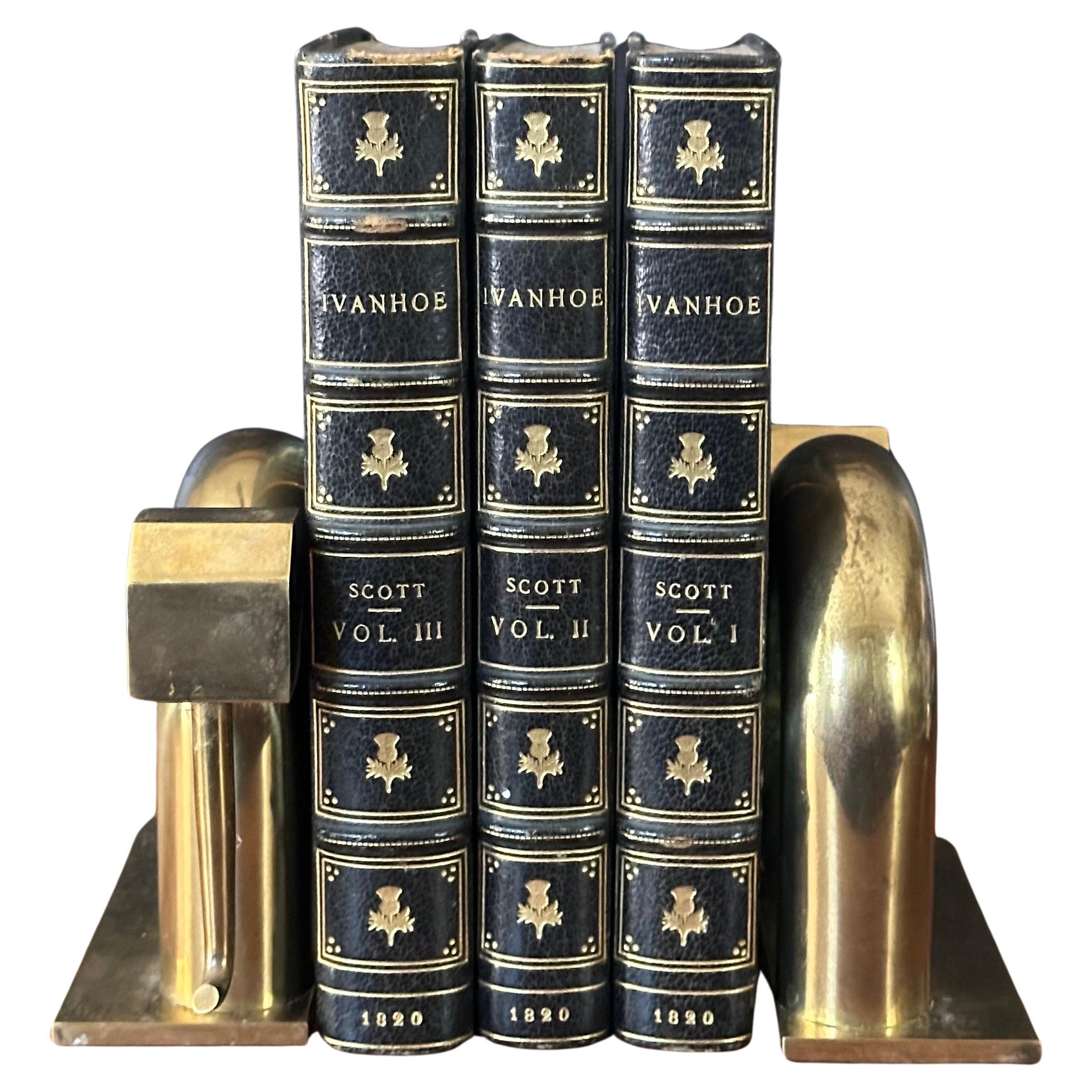 A very nice and hard to find pair of Art Deco brass elephant bookends by Walter Von Nessen for Chase & Co., circa 1930s. The solid brass bookends  are in original condition with a fine patina, some light oxidation, some surface scratches and are
