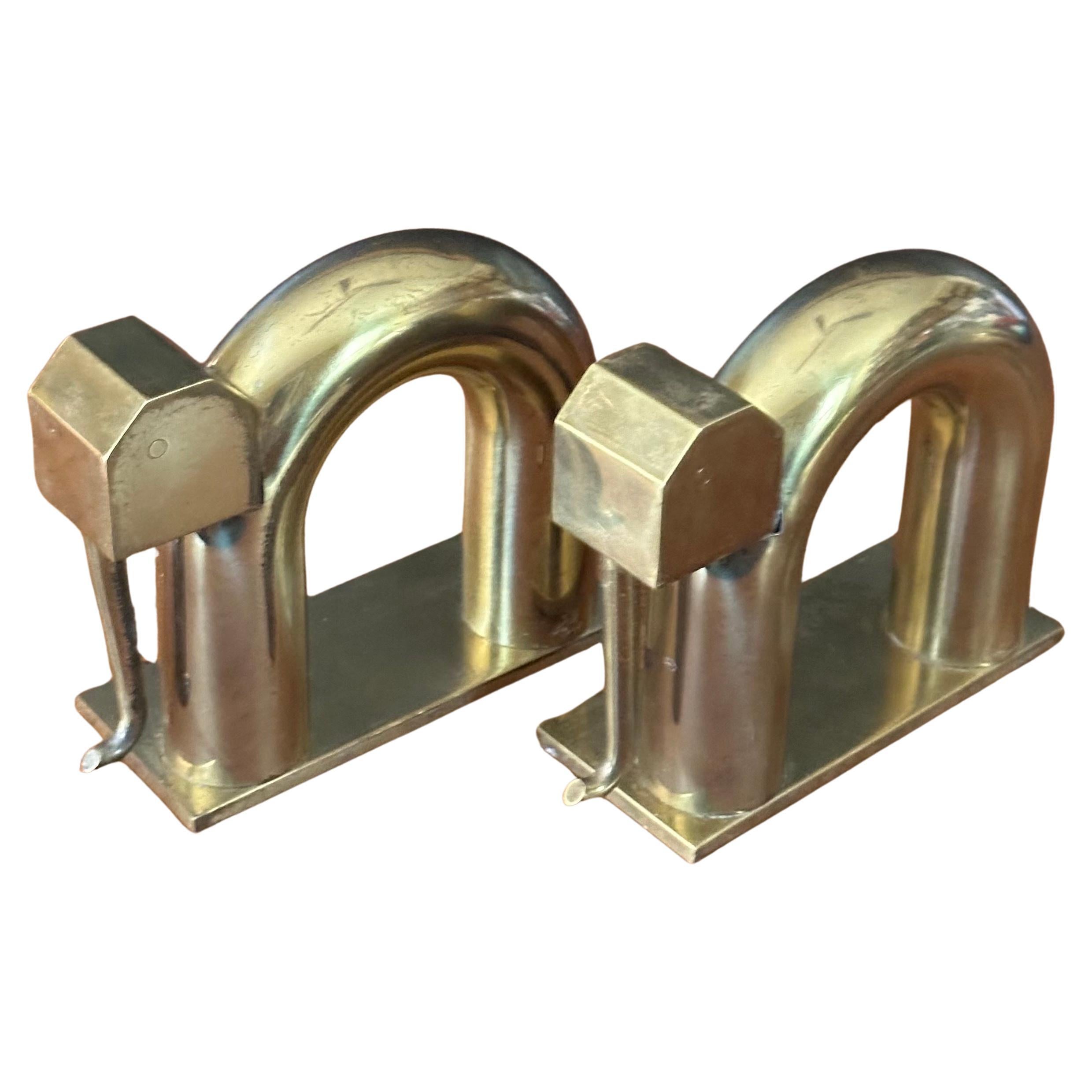 Pair of Art Deco Brass Elephant Bookends by Walter Von Nessen for Chase & Co. In Good Condition In San Diego, CA