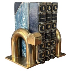 Ein Paar Art-Déco-Messing-Elefanten-Buchstützen aus Messing von Walter Von Nessen für Chase & Co.