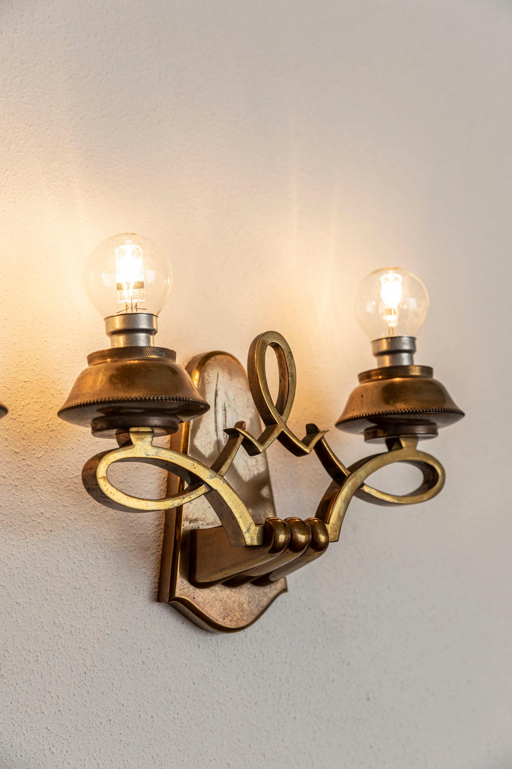 Pair of brass sconces, Jules Leleu style In Excellent Condition For Sale In Piacenza, Italy