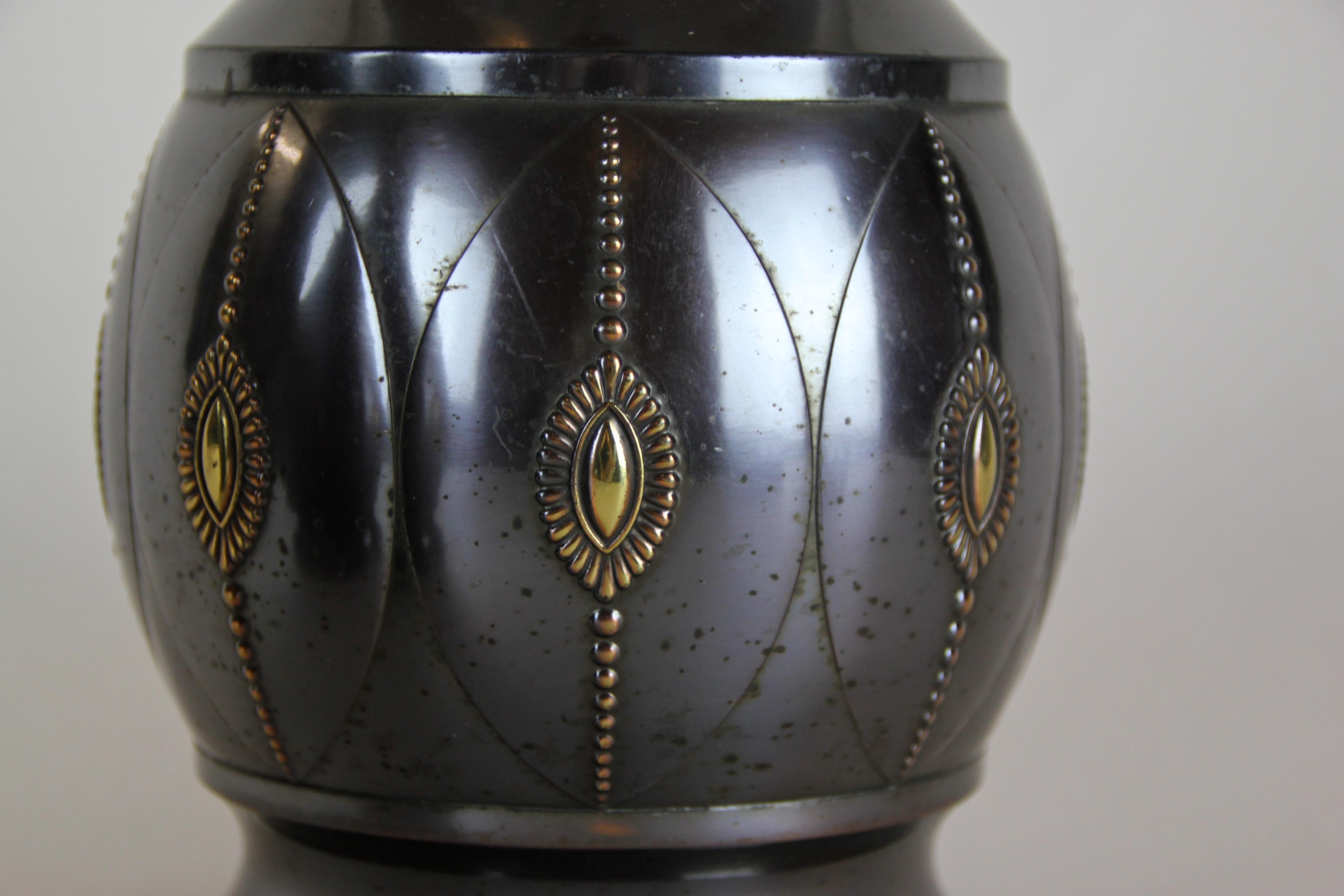 Pair of Art Deco Brass Vases by KMD, Netherlands, circa 1920 4