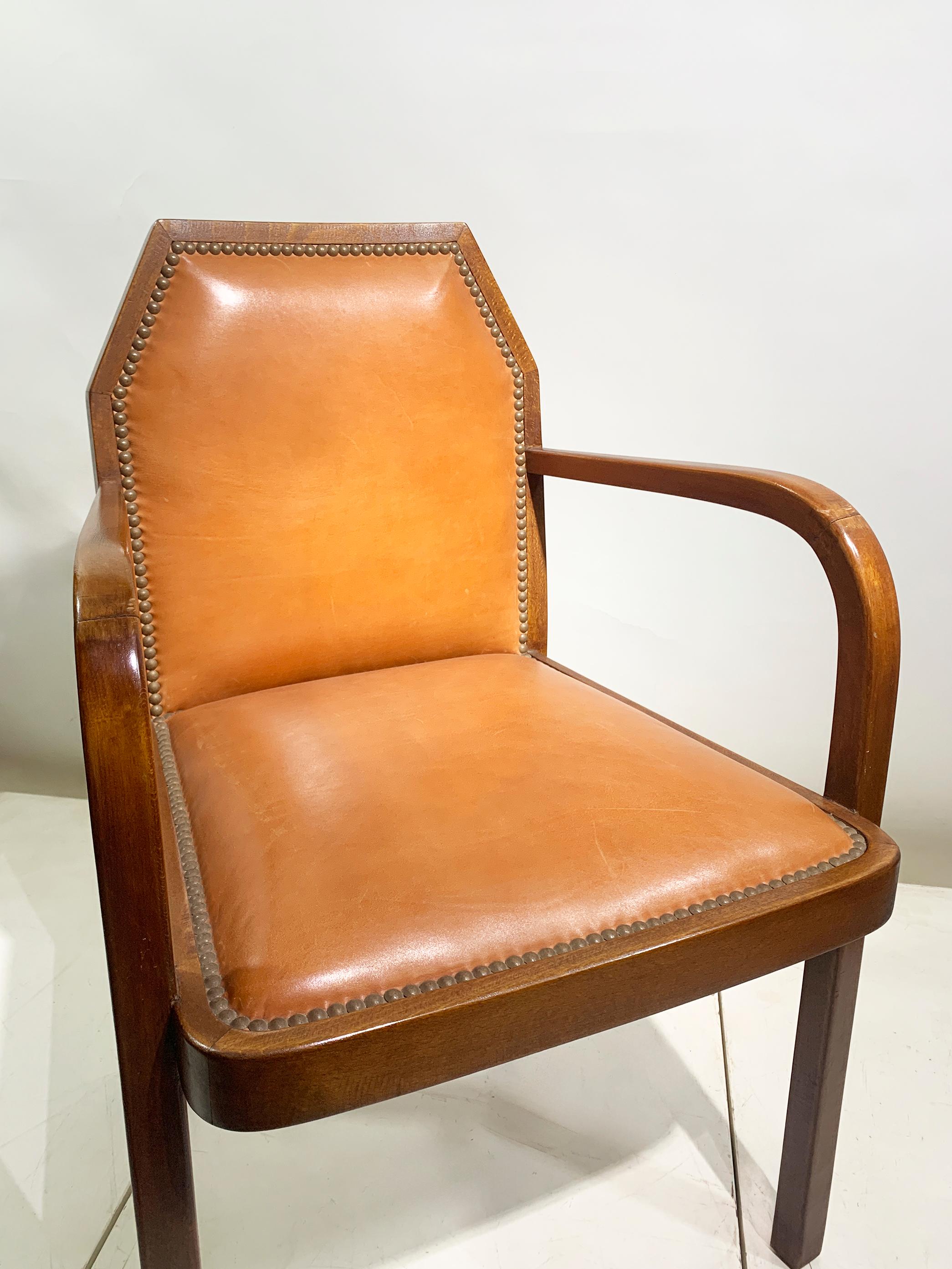 Paire de fauteuils bridge Art Déco, en cuir,  France, Circa 1930's en vente 2