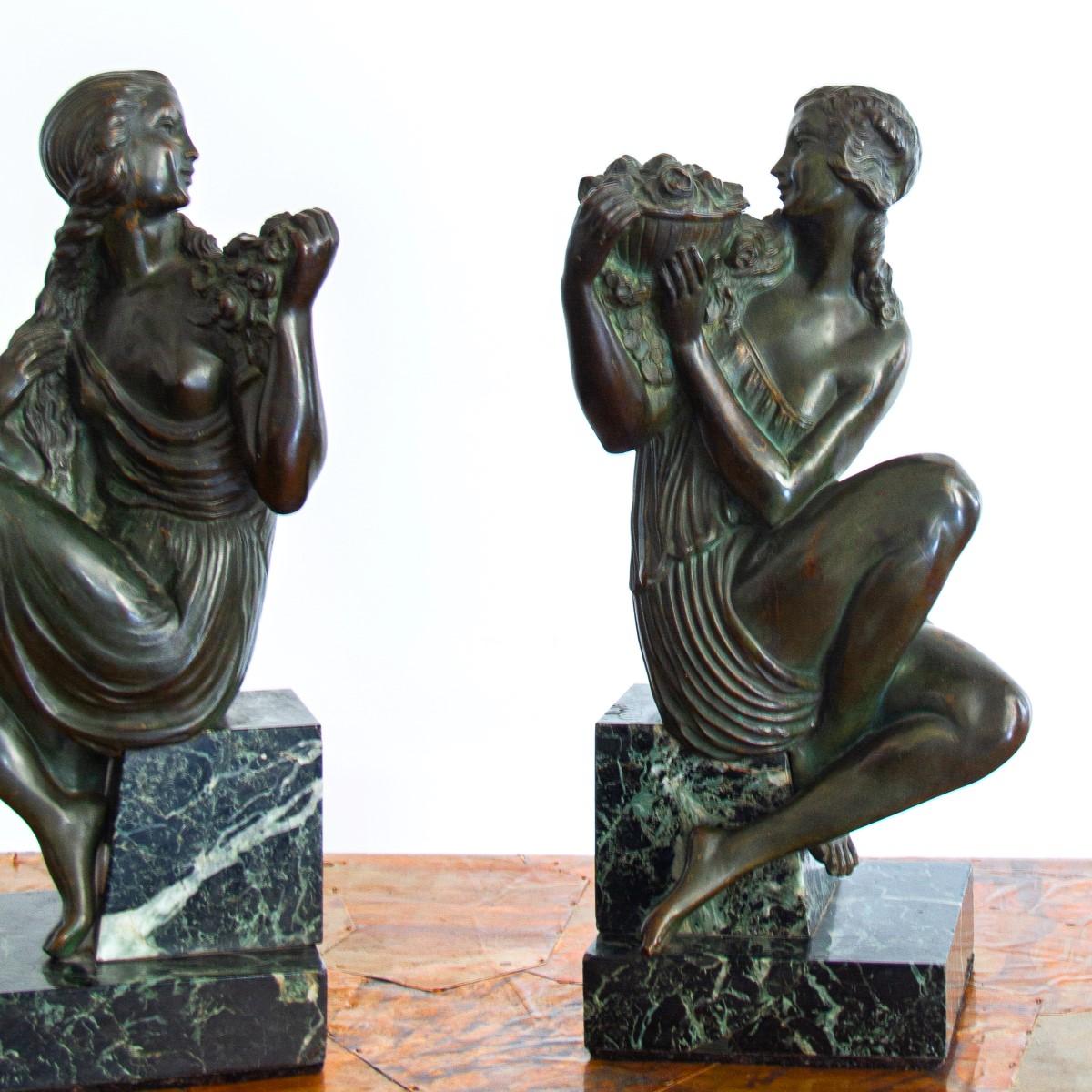 19th Century Pair of Art Deco Bronze and Marble Bookends