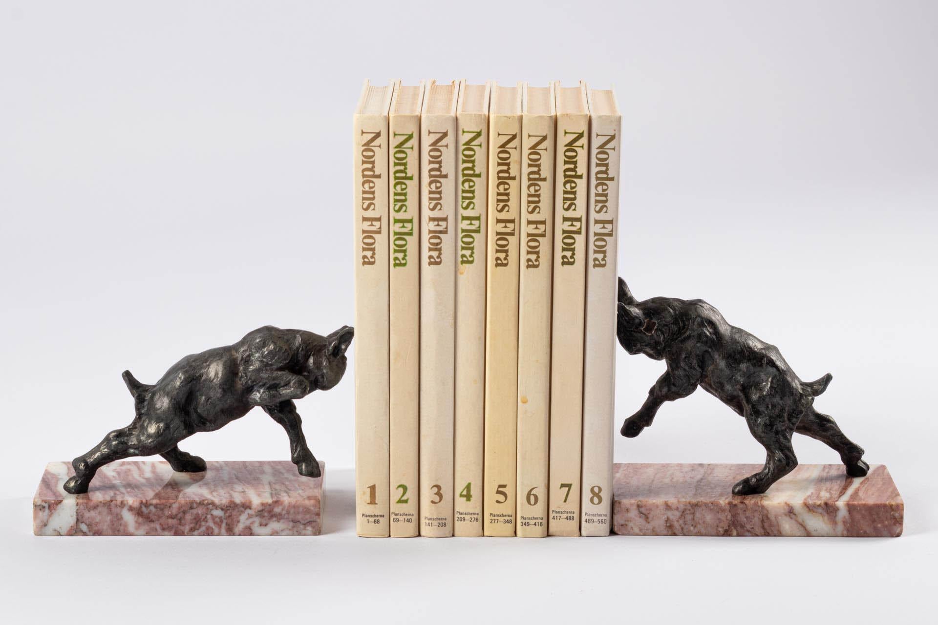 Paire de serre-livres Art Déco en bronze et marbre en forme de chèvre, France, vers 1930 en vente 3